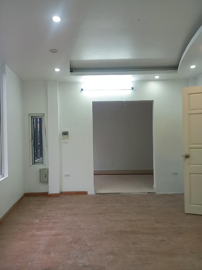 Bán nhà Trương Định - diện tích 43m2 4 tầng - Lô góc - giá 18,5 tỷ