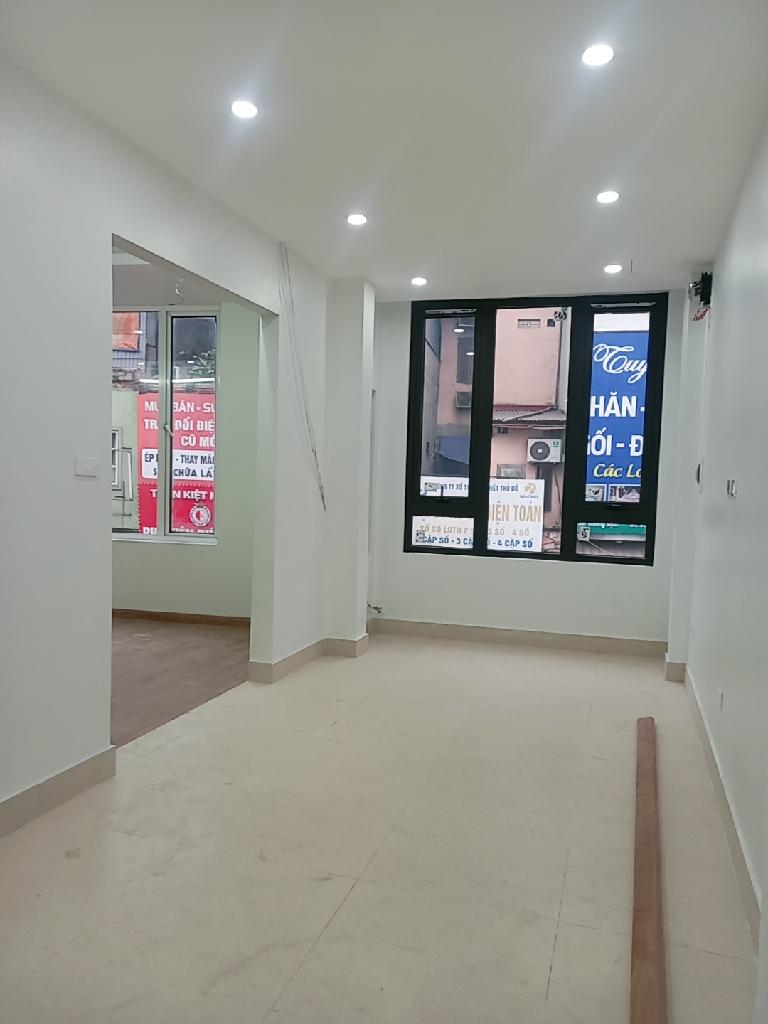 Bán nhà Trương Định - diện tích 43m2 4 tầng - Lô góc - giá 18,5 tỷ