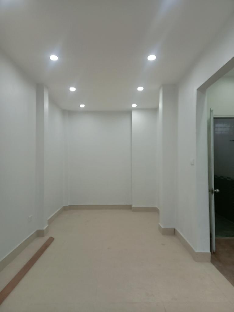 Bán nhà Trương Định - diện tích 43m2 4 tầng - Lô góc - giá 18,5 tỷ