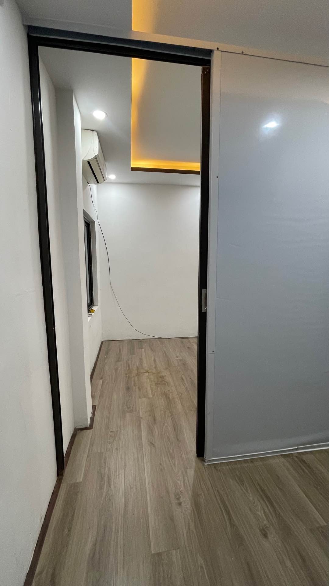 Bán nhà Đông Thiên - diện tích 18m2 3 tầng - Nhà đẹp như mới - giá 2,8 tỷ