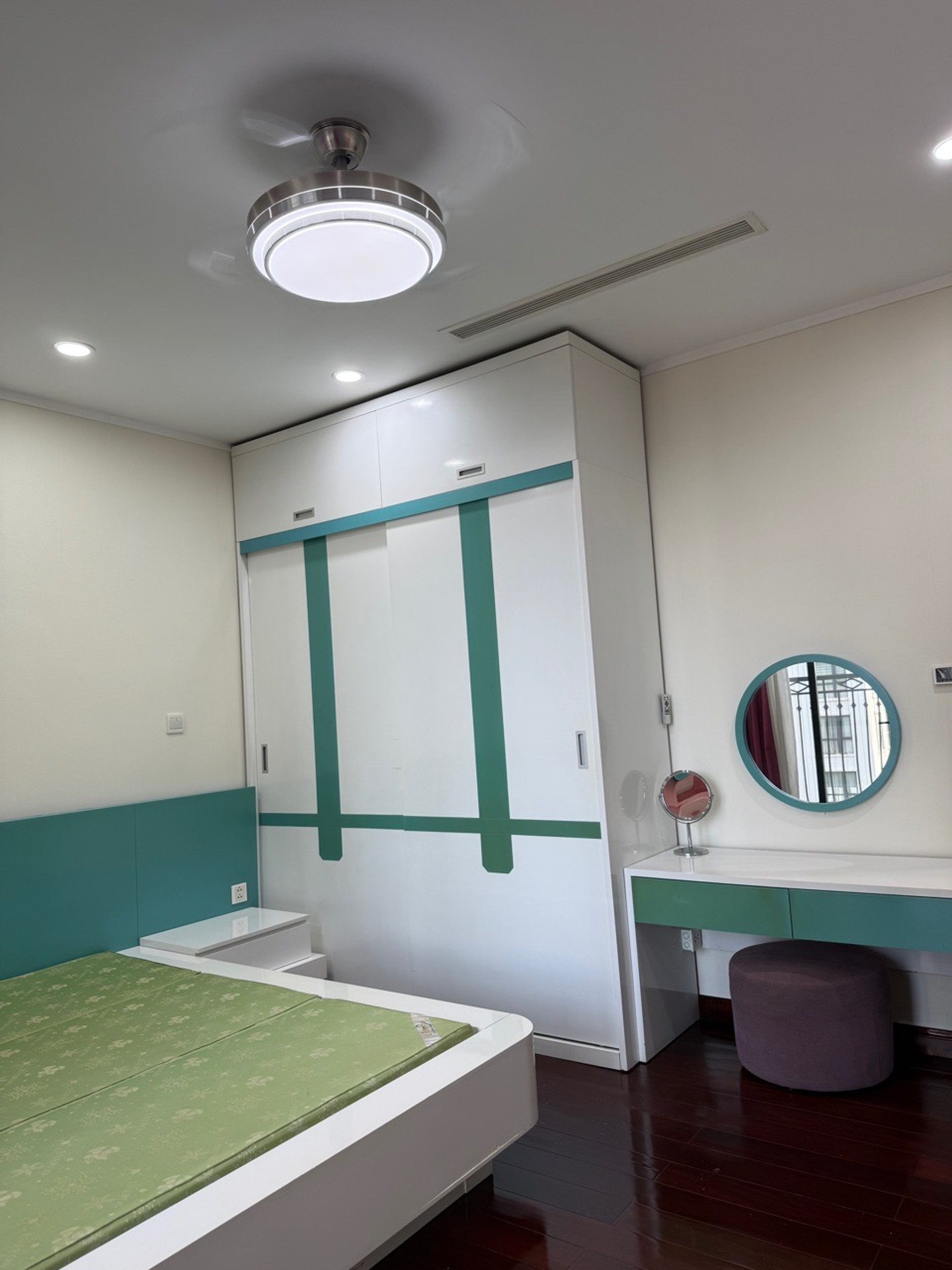 Bán nhà Nguyễn Trãi - diện tích 120m2 11 tầng - Căn hộ cao cấp - giá 18 tỷ