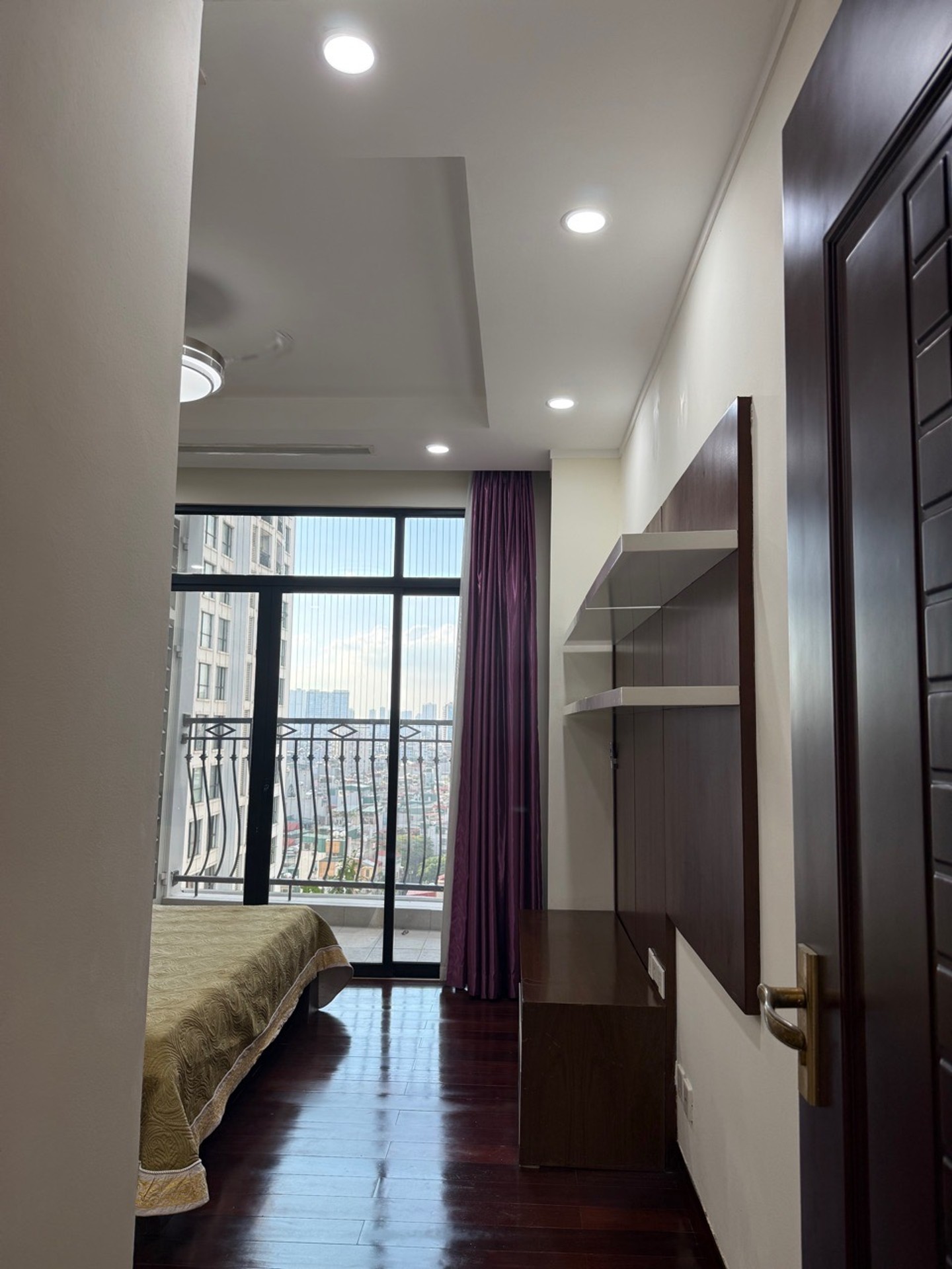 Bán nhà Nguyễn Trãi - diện tích 120m2 11 tầng - Căn hộ cao cấp - giá 18 tỷ