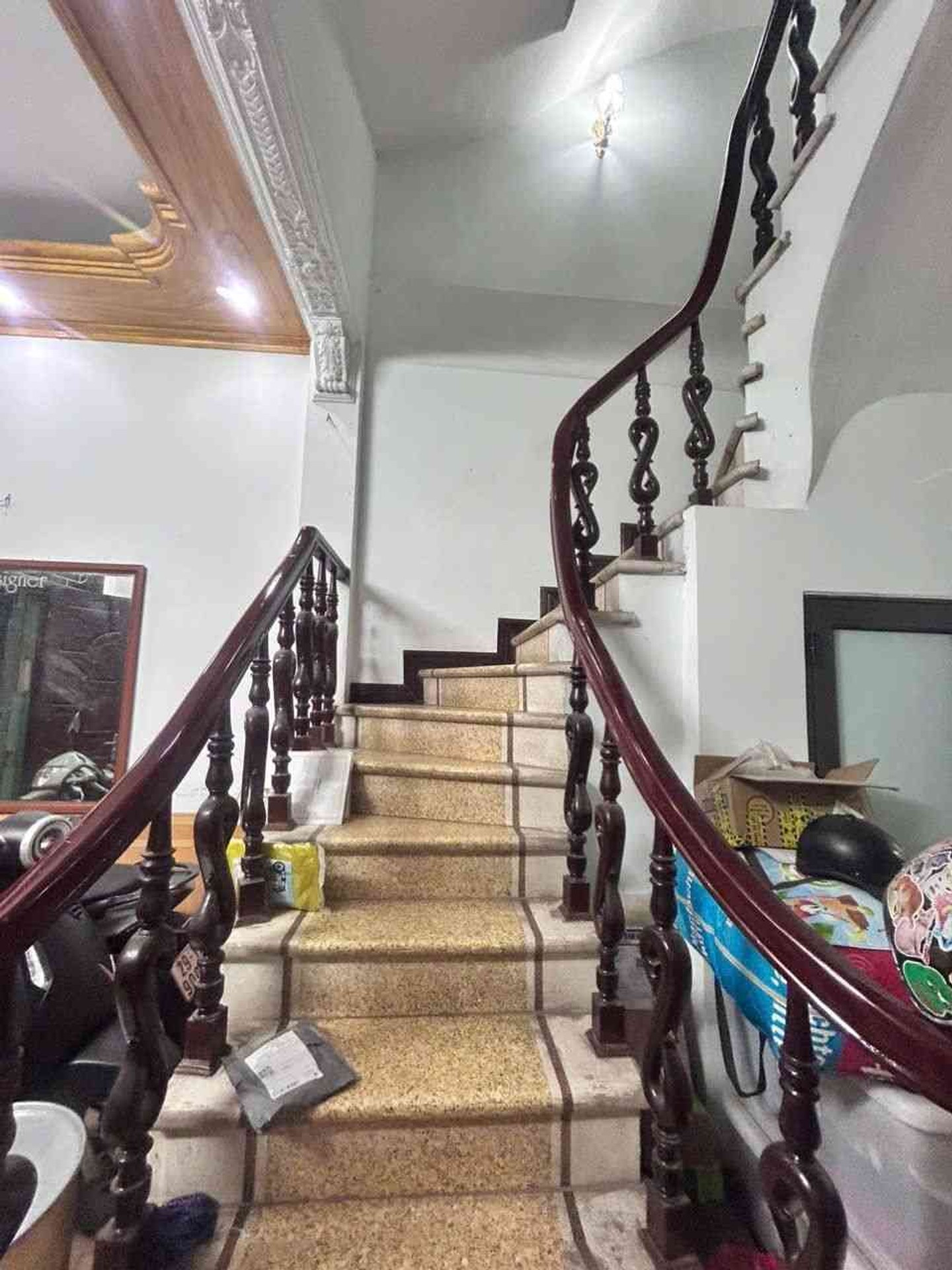 Bán nhà Ngõ Hoà Bình - diện tích 31m2 4 tầng - Lô góc hai mặt thoáng - giá 8,5 tỷ