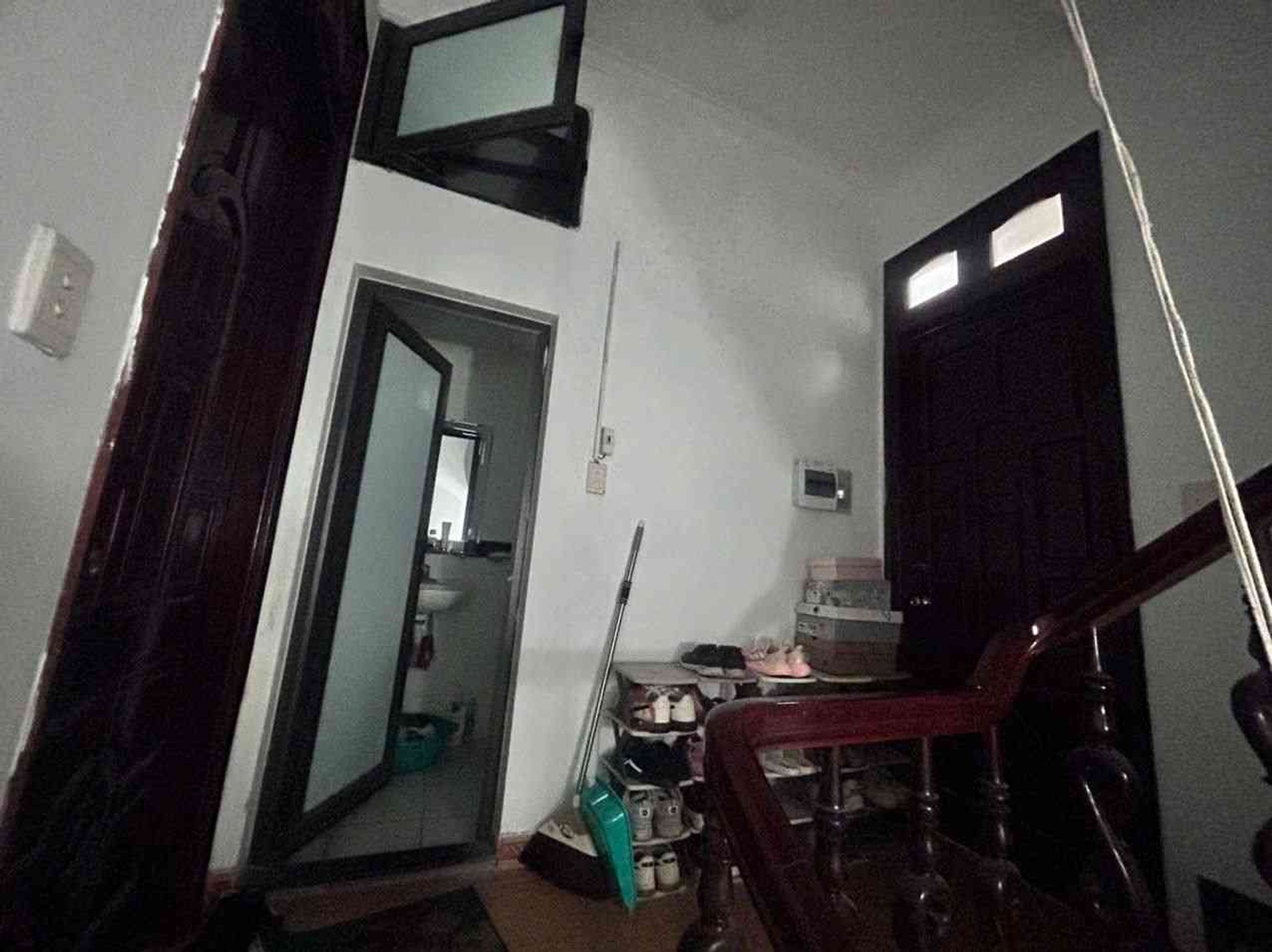Bán nhà Ngõ Hoà Bình - diện tích 31m2 4 tầng - Lô góc hai mặt thoáng - giá 8,5 tỷ