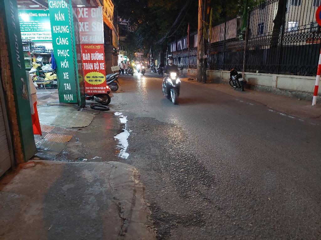 Bán nhà Tương Mai - diện tích 182m2 1 tầng - Chỉ có 1 mặt tiền - giá 87 tỷ