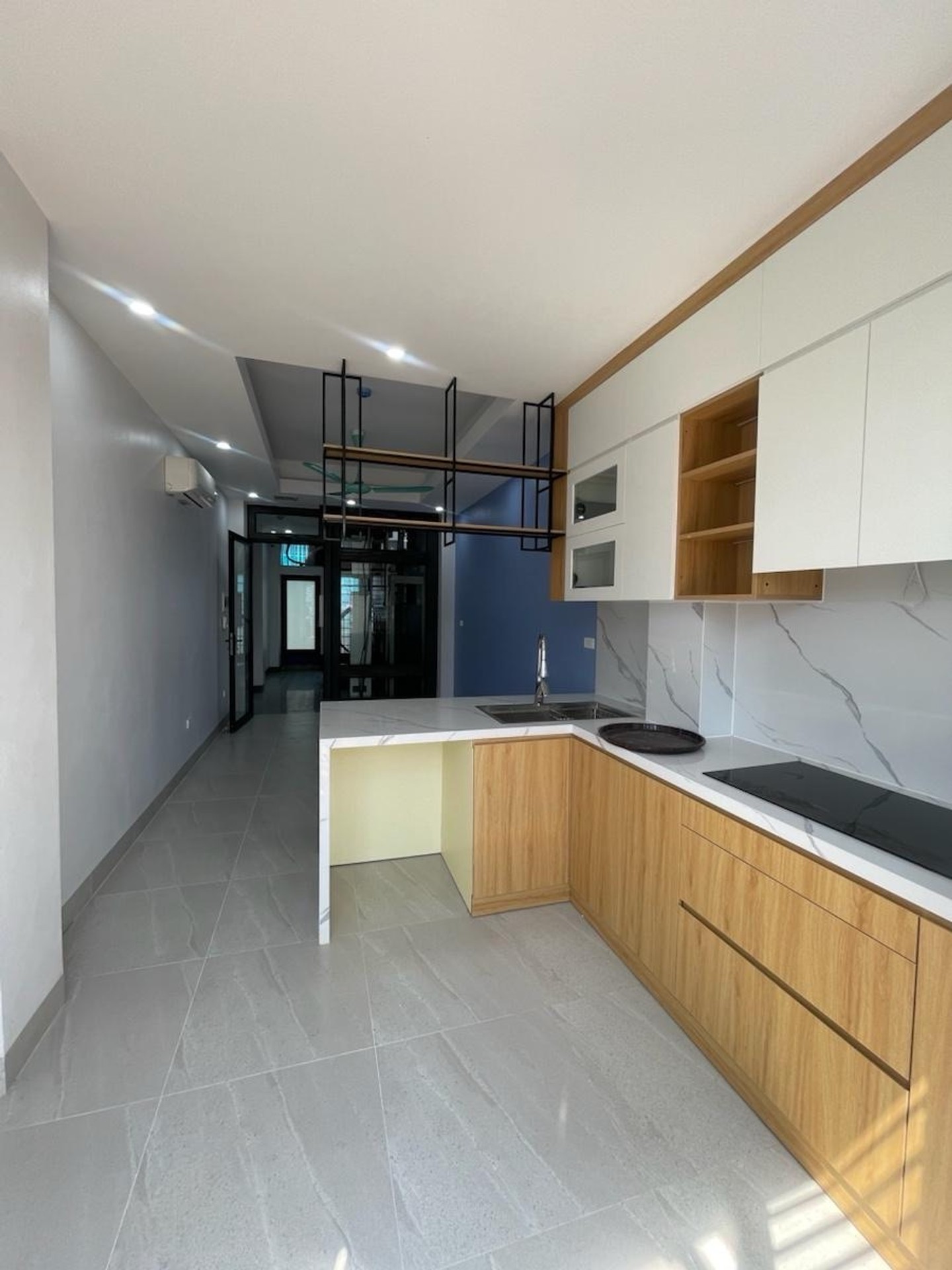 Bán nhà Thái Hà - diện tích 47m2 7 tầng - Mặt phố kinh doanh sầm uất - giá 58 tỷ