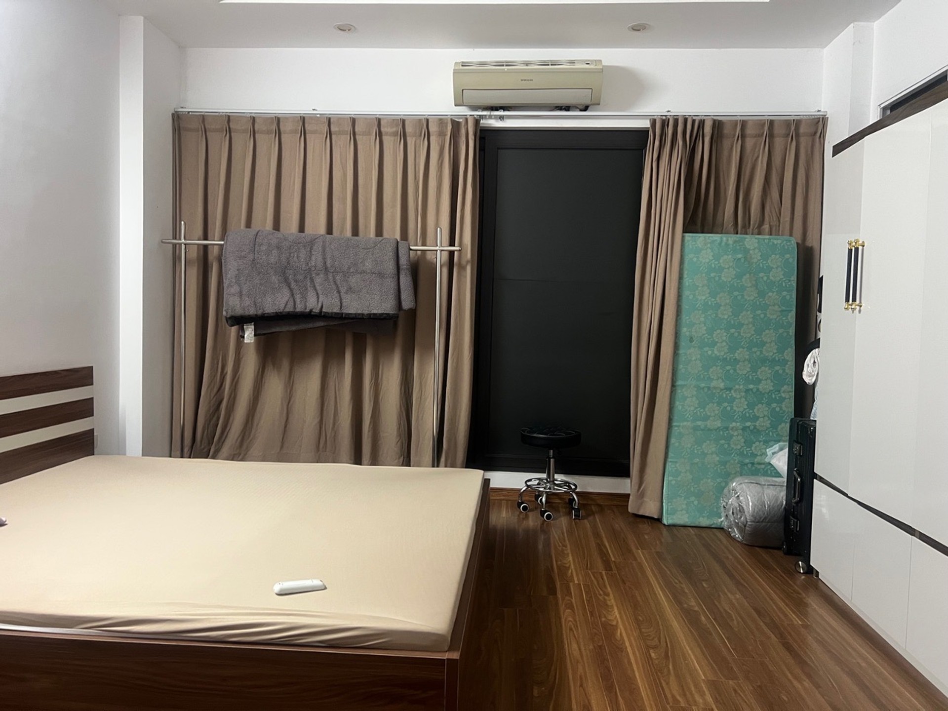 Bán nhà Giáp Bát - diện tích 30m2 5 tầng - Lô góc - giá 10,2 tỷ
