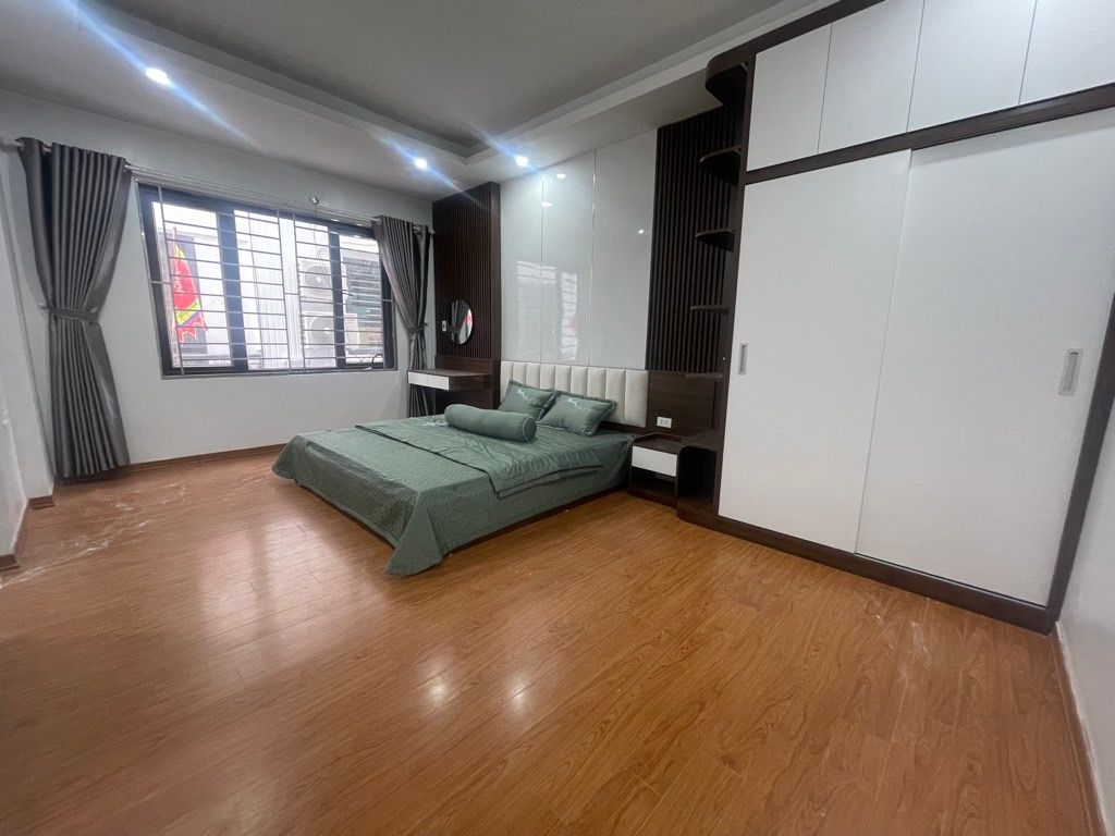 Bán nhà Đông Thiên - diện tích 34m2 4 tầng - Ô TÔ QUA NHÀ - giá 9,2 tỷ