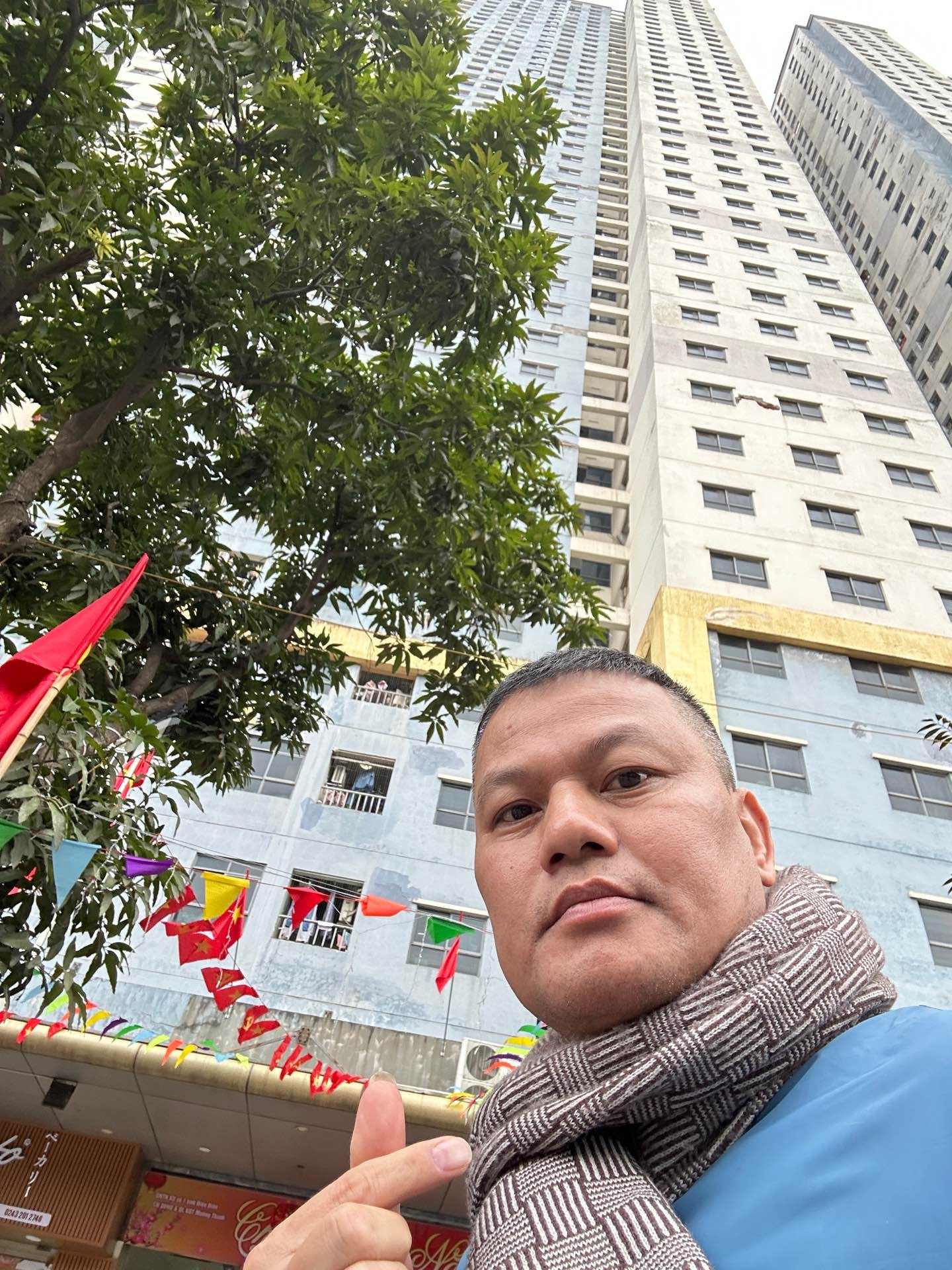 Bán nhà Nghiêm Xuân Yêm - diện tích 73m2 1 tầng - Chung cư CT12B - giá 5,7 tỷ