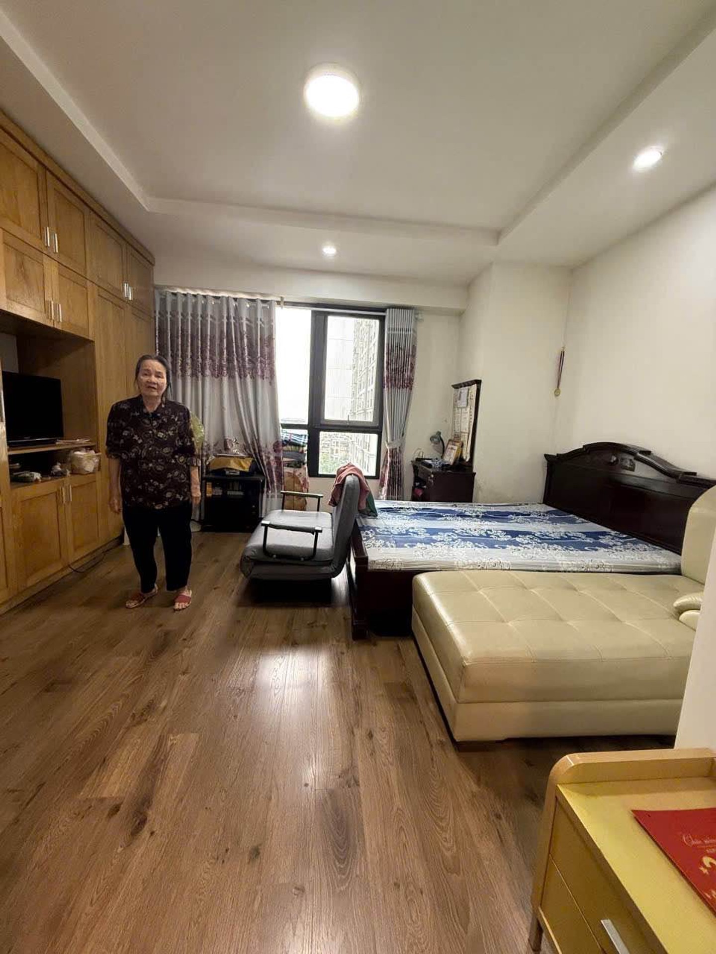 Bán nhà Time City Minh Khai - diện tích 91m2 6 tầng - Căn hộ đẹp, nội thất đầy đủ - giá 11,3 tỷ