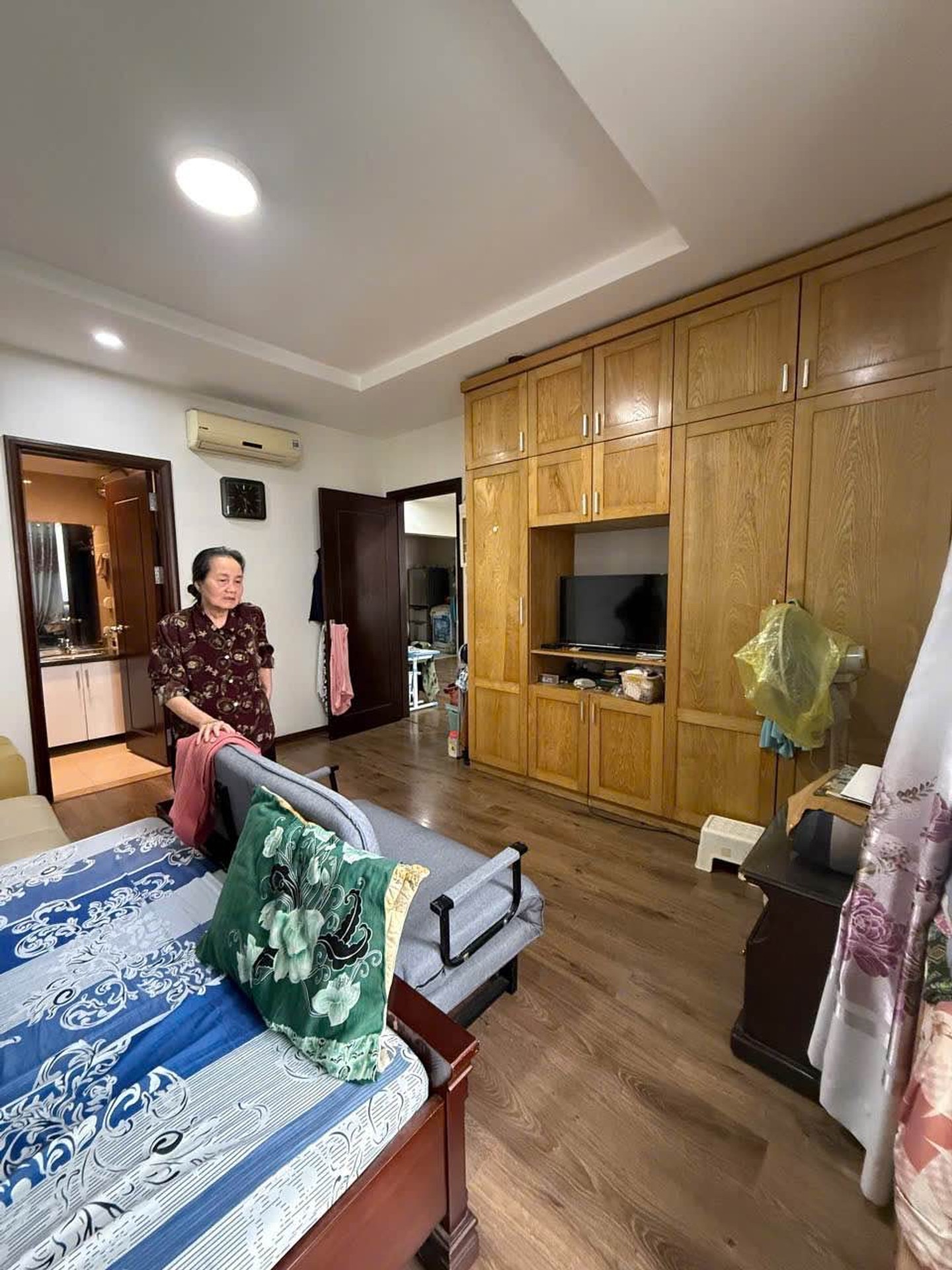 Bán nhà Time City Minh Khai - diện tích 91m2 6 tầng - Căn hộ đẹp, nội thất đầy đủ - giá 11,3 tỷ