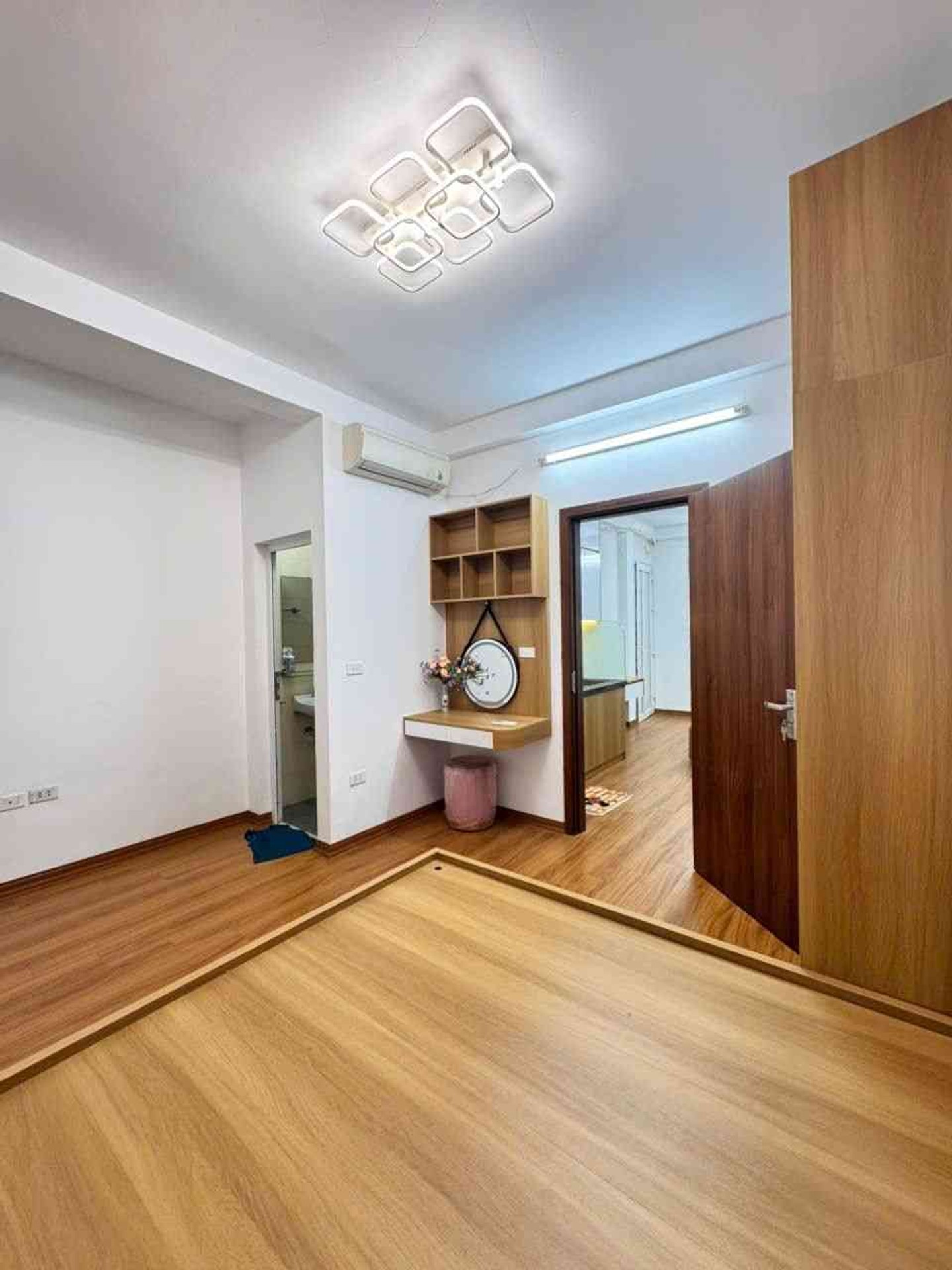 Bán nhà Khâm Thiên - diện tích 65m2 1 tầng - Căn hộ chung cư - giá 2,7 tỷ