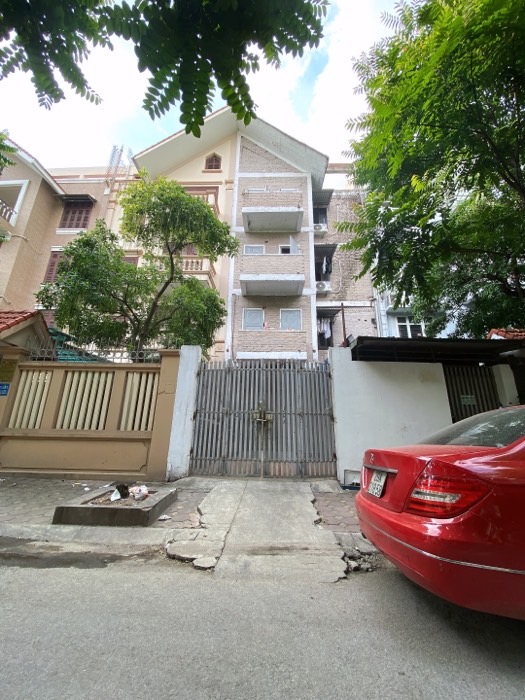 Bán nhà Phùng Khoang - diện tích 131m2 5 tầng - Ô tô tránh - giá 31 tỷ