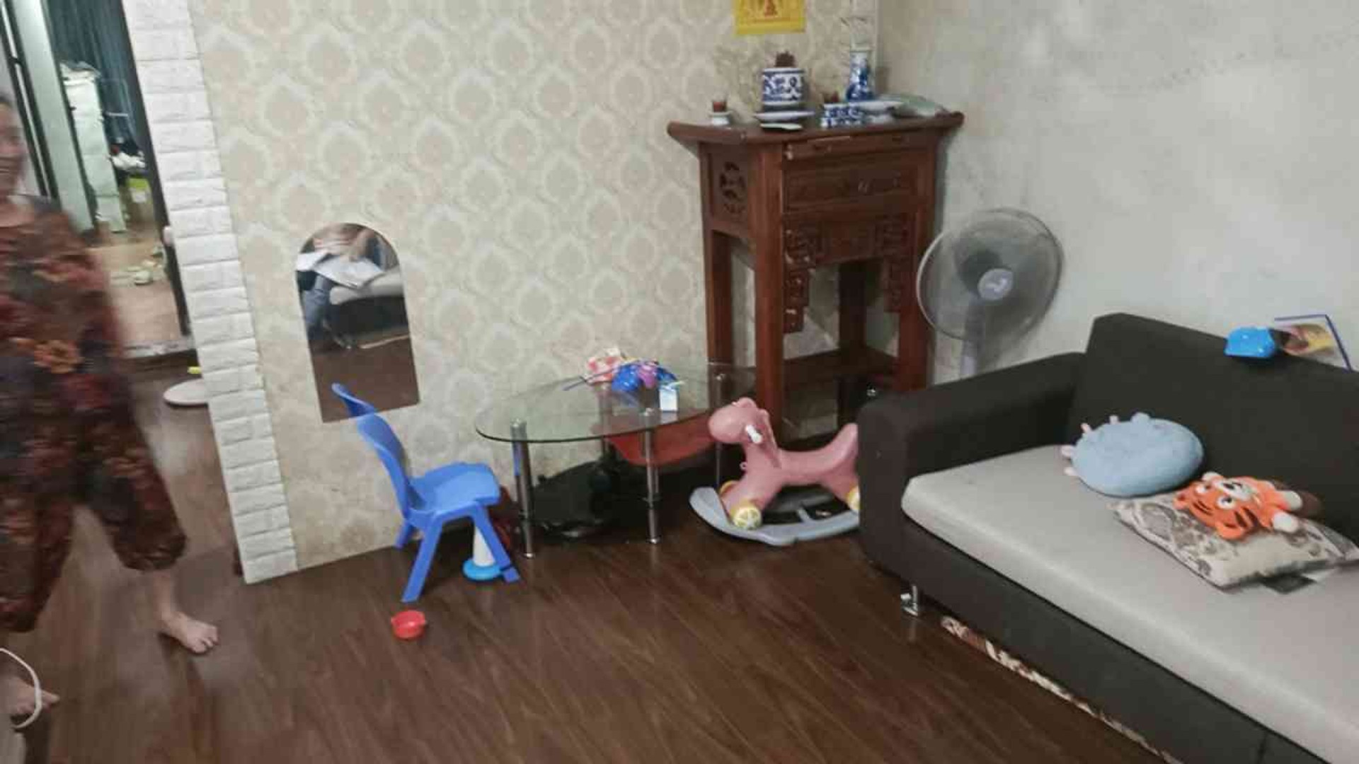 Bán nhà Võ Thị Sáu - diện tích 31m2 1 tầng - Nhà A tập thể khu di dân Hồ Quỳnh - giá 3,1 tỷ