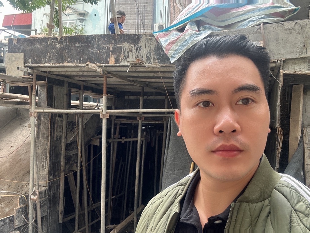 Bán nhà Đại Mỗ - diện tích 132m2 8 tầng - ô tô 7 chỗ đỗ cửa - giá 38,5 tỷ