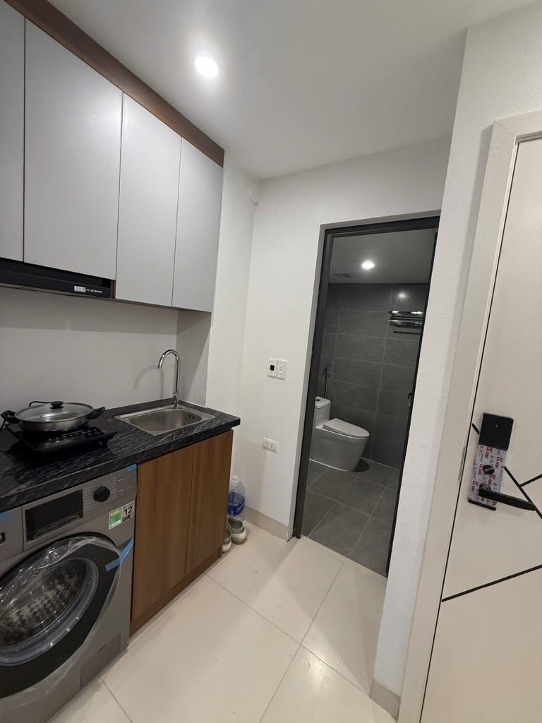 Bán nhà Đại Mỗ - diện tích 132m2 8 tầng - ô tô 7 chỗ đỗ cửa - giá 38,5 tỷ