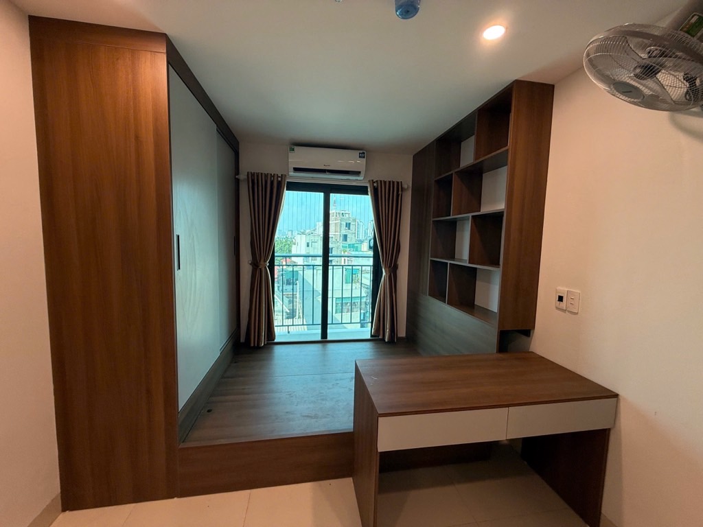 Bán nhà Đại Mỗ - diện tích 132m2 8 tầng - ô tô 7 chỗ đỗ cửa - giá 38,5 tỷ