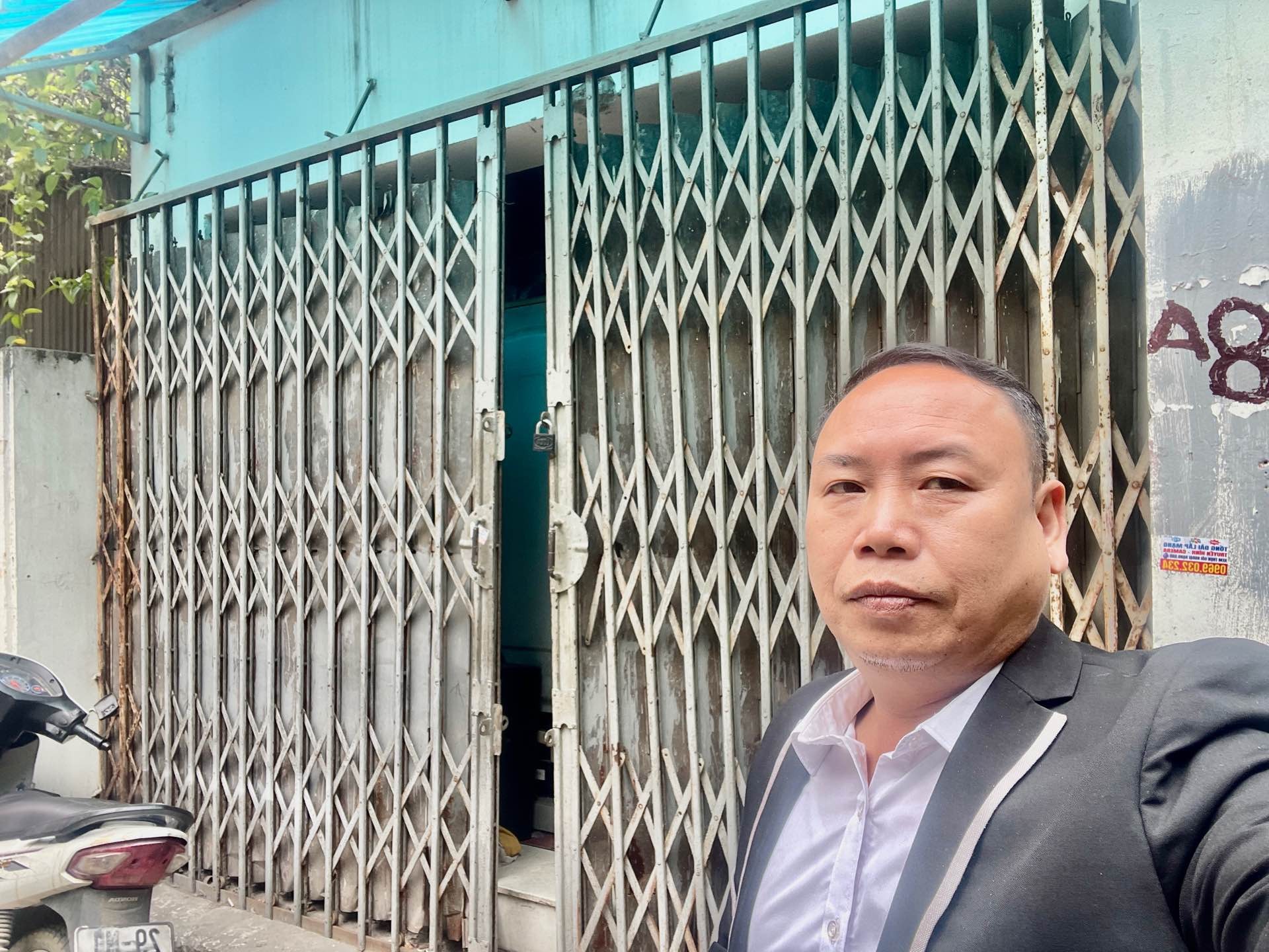 Bán nhà Định Công - diện tích 119m2 1 tầng - ô tô đỗ cửa - giá 29,75 tỷ