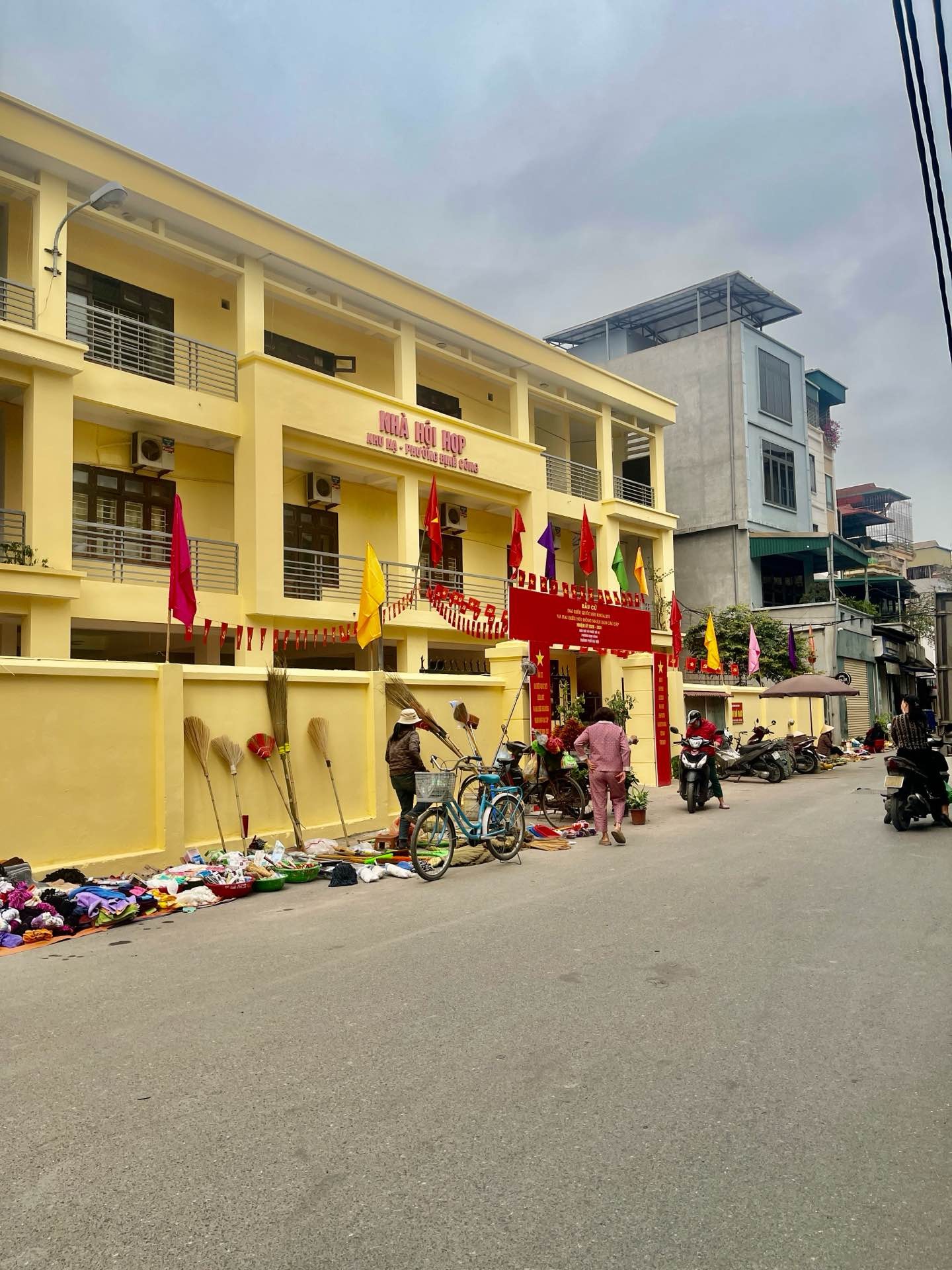 Bán nhà Định Công - diện tích 119m2 1 tầng - ô tô đỗ cửa - giá 29,75 tỷ