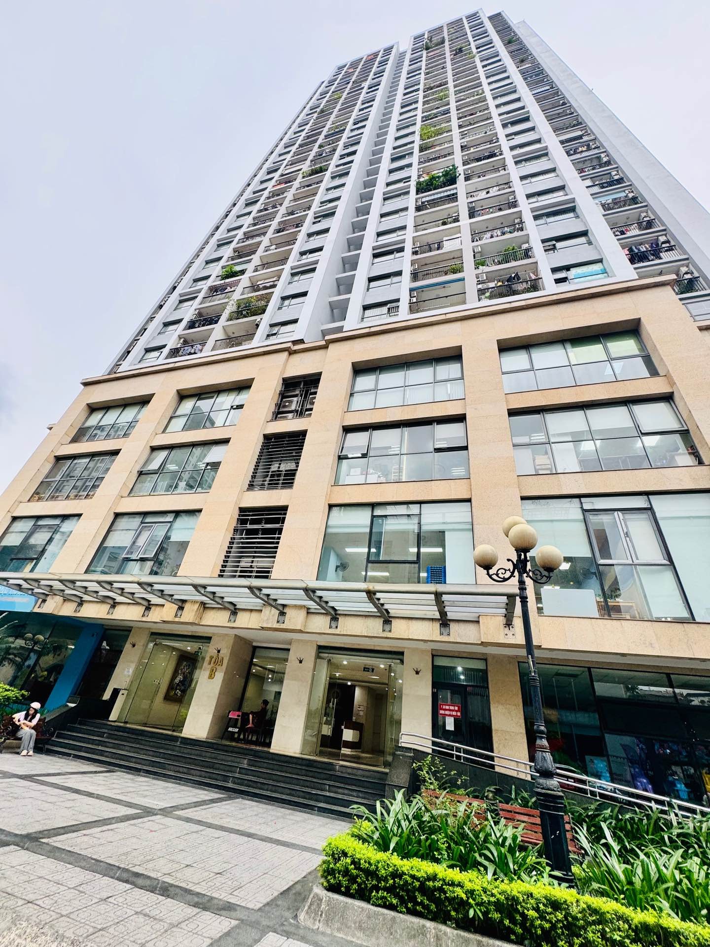 Bán nhà Tam Trinh - diện tích 90m2 12 tầng - Căn góc sáng thoáng - giá 9,2 tỷ