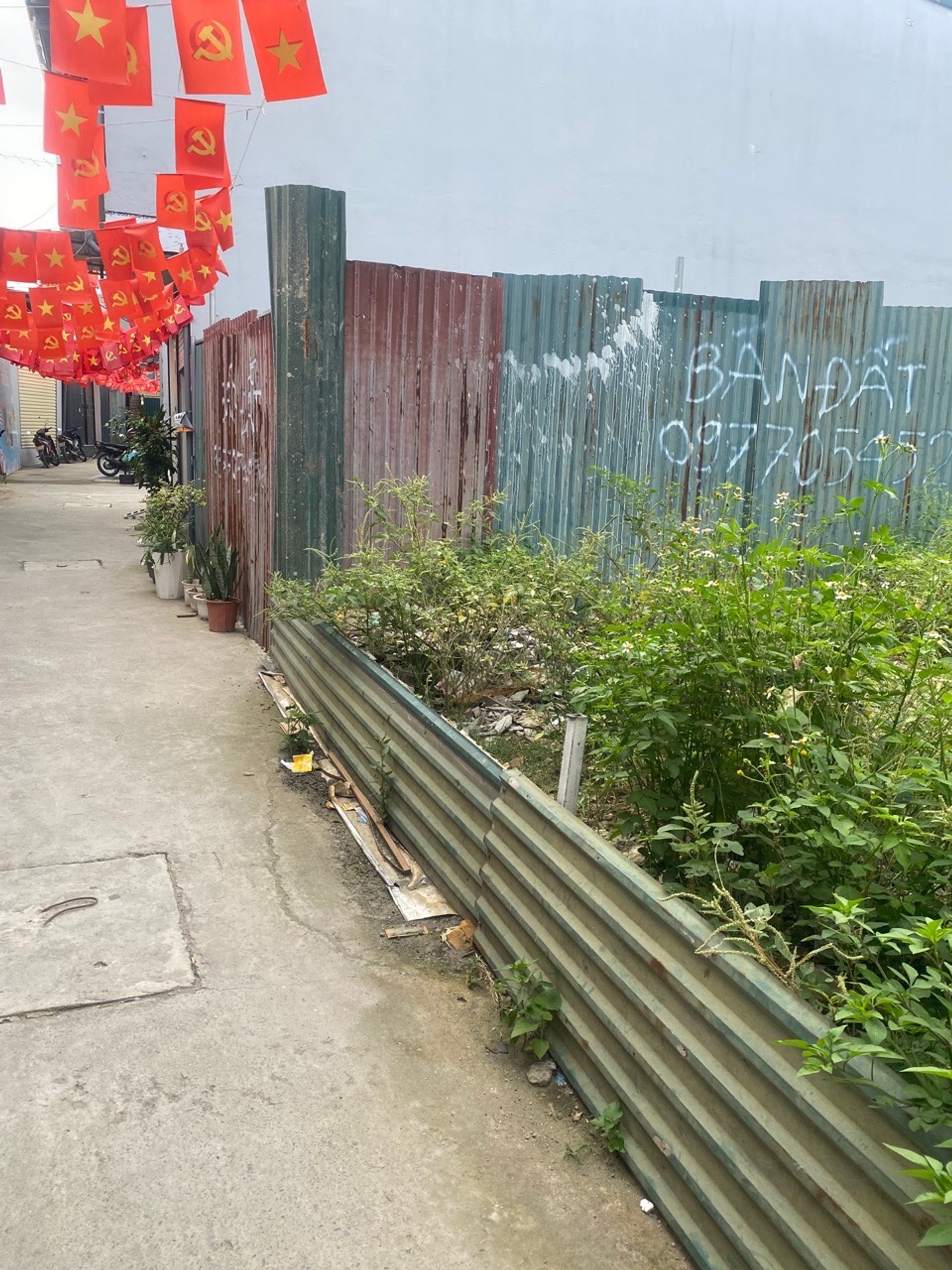 Bán nhà Định Công Thượng - diện tích 40m2 1 tầng - Đất chưa sổ - giá 1,4 tỷ