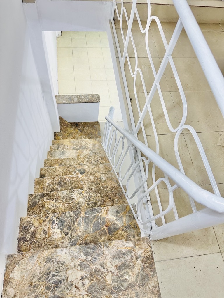 Bán nhà Ngõ 293 Tam Trinh - diện tích 33m2 2 tầng - Nhà riêng mặt ngõ chợ - giá 1,96 tỷ