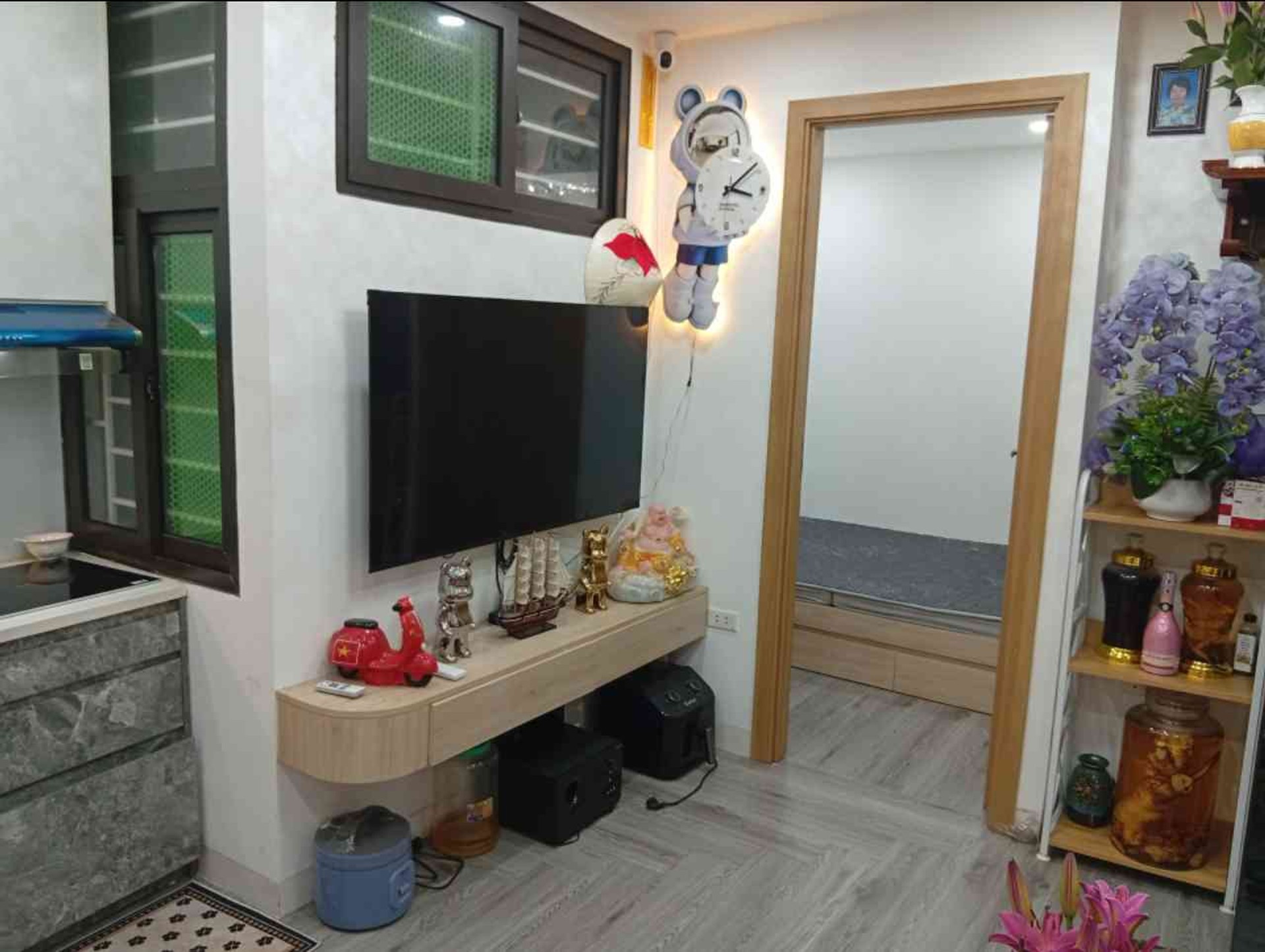 Bán nhà Lĩnh Nam - diện tích 46m2 5 tầng - Căn hộ 2 ngủ cực hợp lý - giá 2,65 tỷ