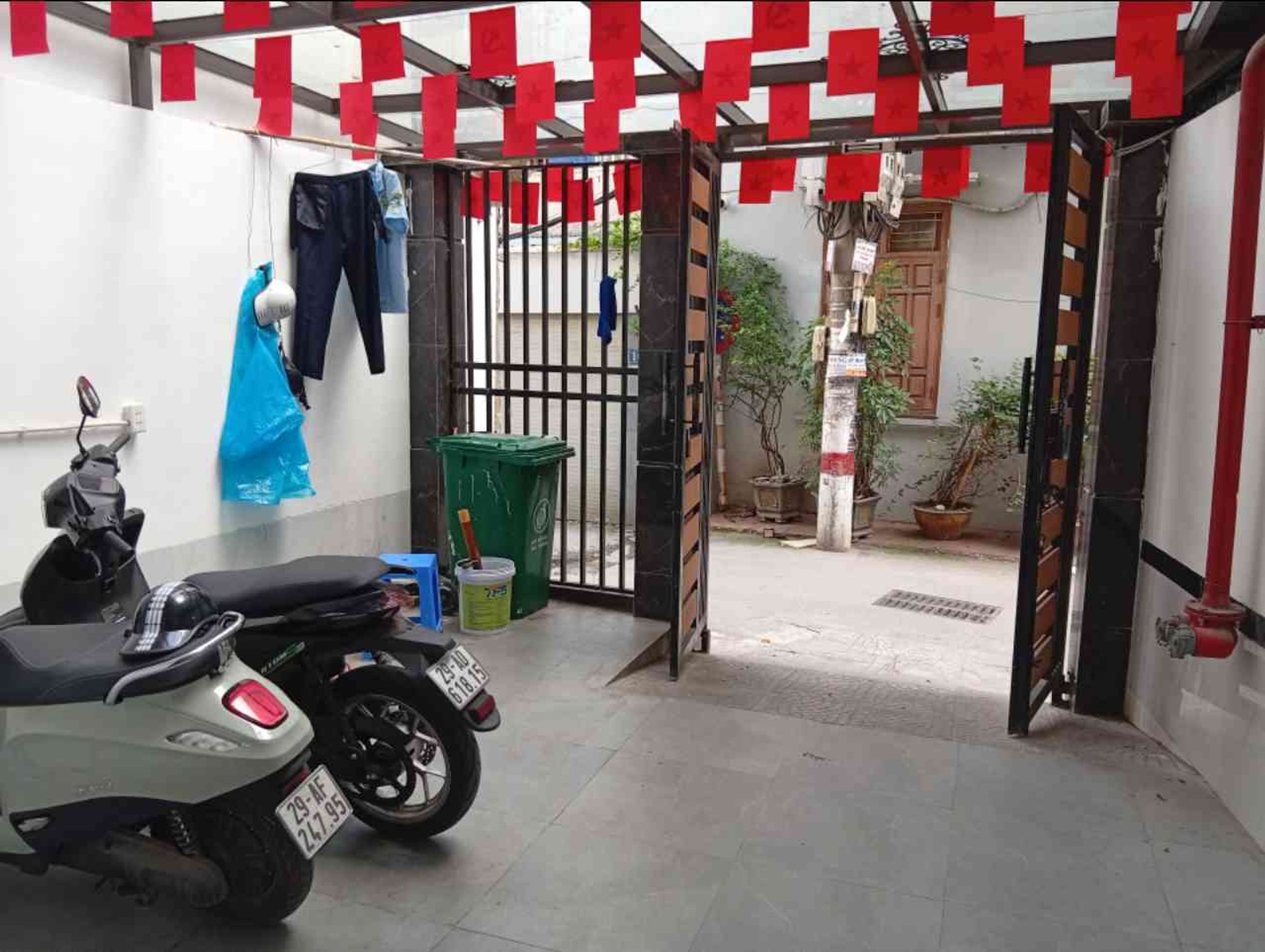 Bán nhà Lĩnh Nam - diện tích 46m2 5 tầng - Căn hộ 2 ngủ cực hợp lý - giá 2,65 tỷ