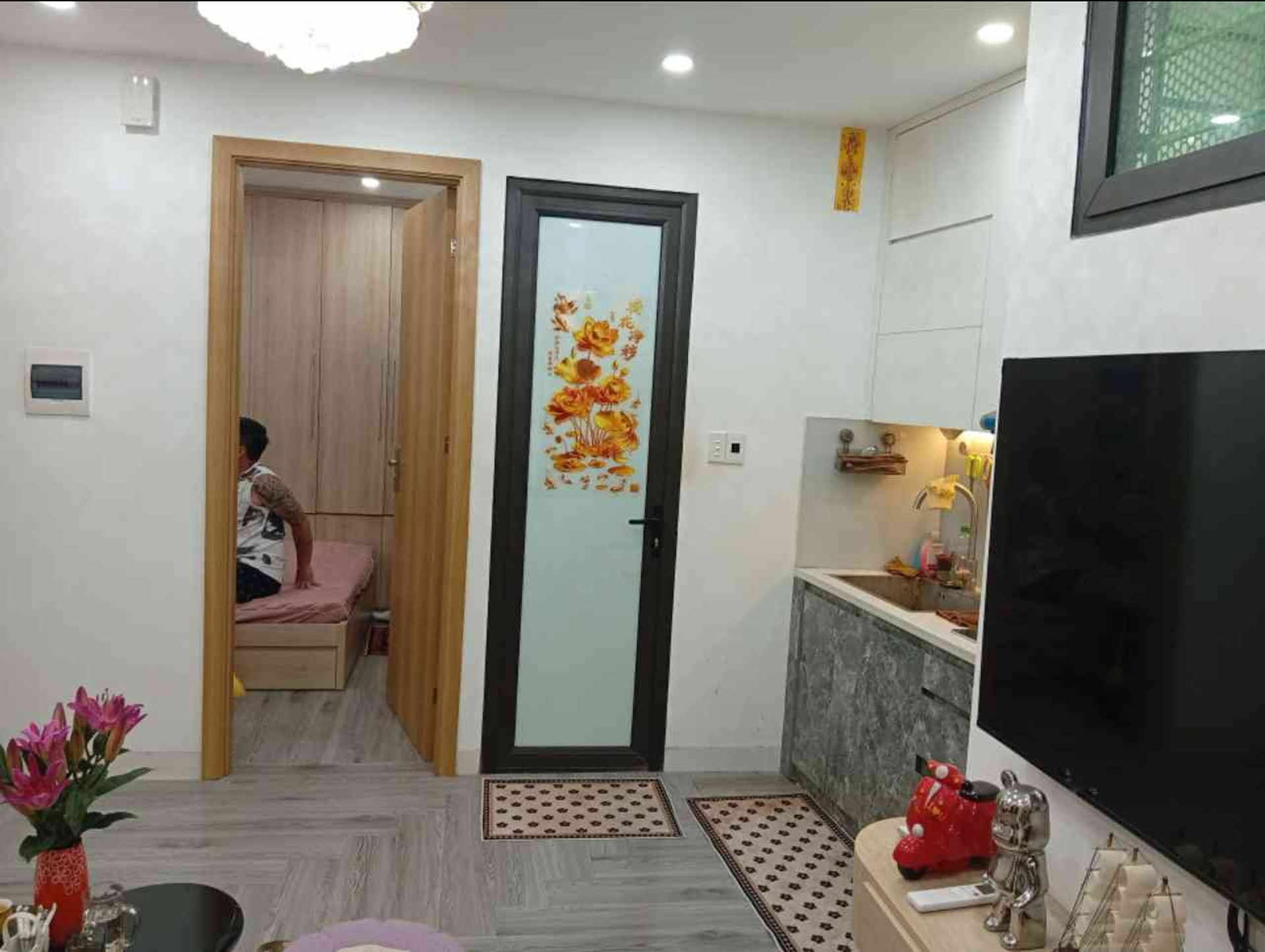 Bán nhà Lĩnh Nam - diện tích 46m2 5 tầng - Căn hộ 2 ngủ cực hợp lý - giá 2,65 tỷ