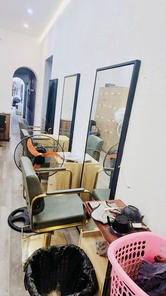 Bán nhà Phố Vọng - diện tích 85m2 4 tầng - MẶT PHỐ LÔ GÓC - giá 31 tỷ