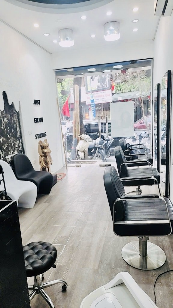 Bán nhà Phố Vọng - diện tích 85m2 4 tầng - MẶT PHỐ LÔ GÓC - giá 31 tỷ