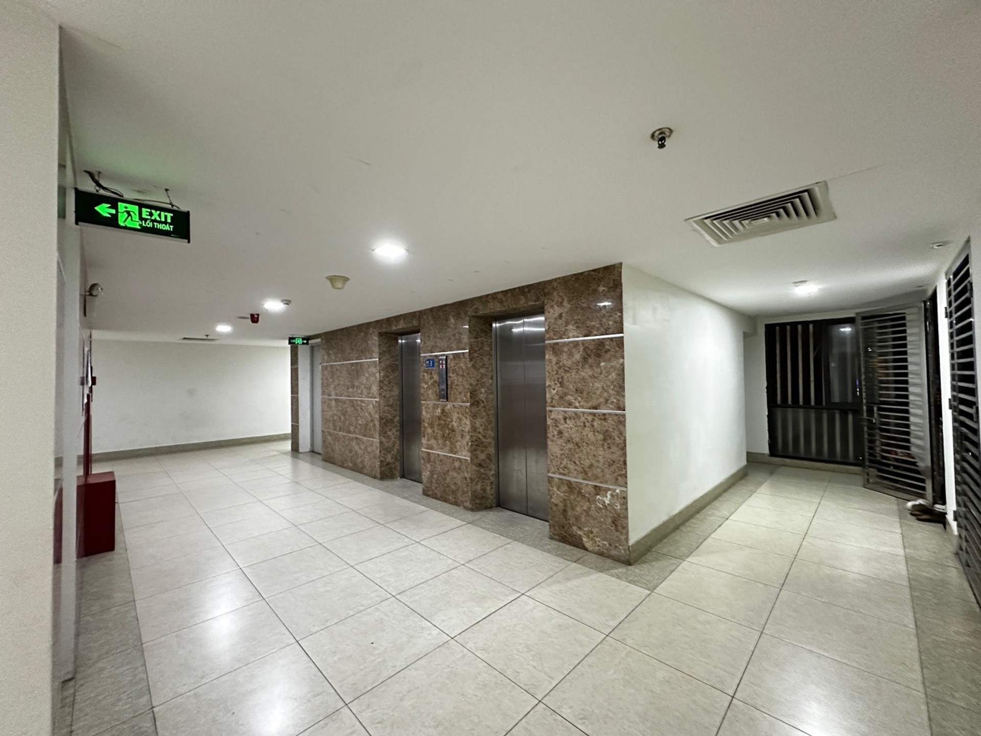 Bán nhà Hoàng Mai - diện tích 100m2 1 tầng - Lô góc - giá 8,9 tỷ