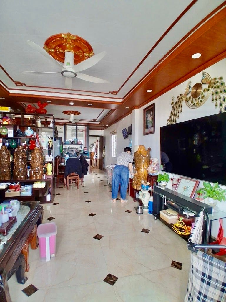 Bán nhà Ngõ Chợ Khâm Thiên - diện tích 108m2 7 tầng - Mặt phố chợ, kinh doanh sầm uất - giá 42,2 tỷ