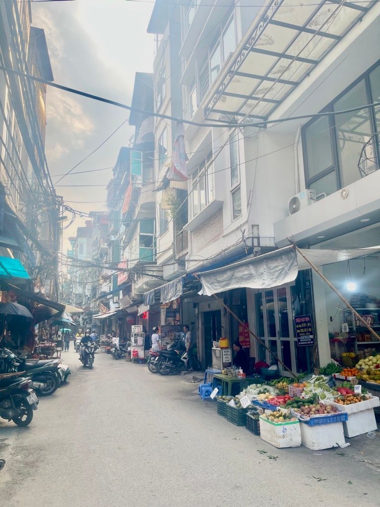 Bán nhà Ngõ Chợ Khâm Thiên - diện tích 108m2 7 tầng - Mặt phố chợ, kinh doanh sầm uất - giá 42,2 tỷ