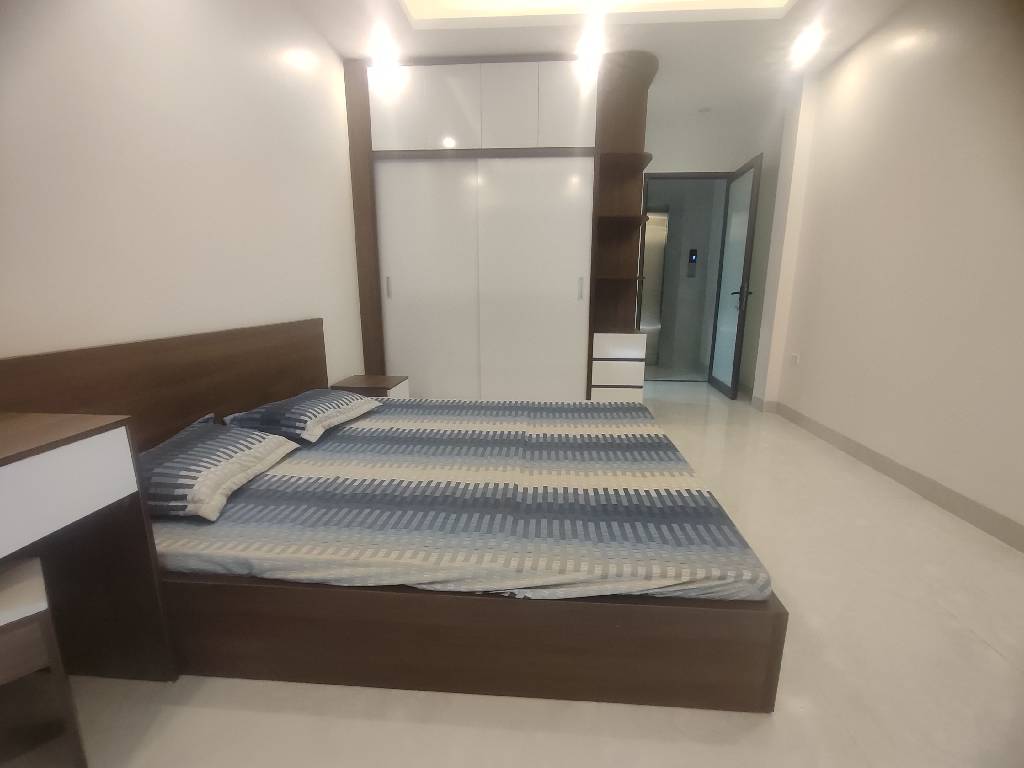 Bán nhà Thúy Lĩnh - diện tích 33m2 6 tầng - Nhà mới thang máy gần ô tô - giá 6 tỷ