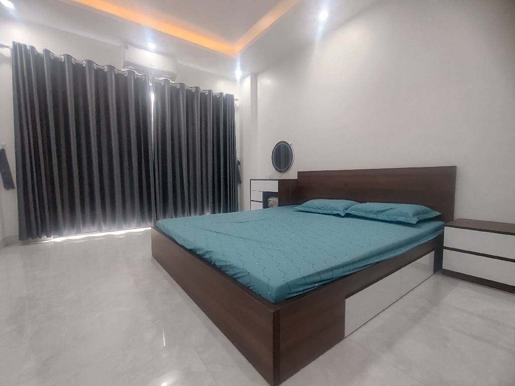 Bán nhà Thúy Lĩnh - diện tích 33m2 6 tầng - Nhà mới thang máy gần ô tô - giá 6 tỷ