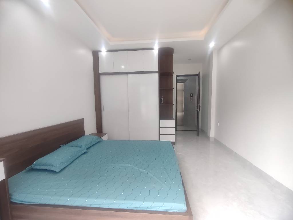 Bán nhà Thúy Lĩnh - diện tích 33m2 6 tầng - Nhà mới thang máy gần ô tô - giá 6 tỷ