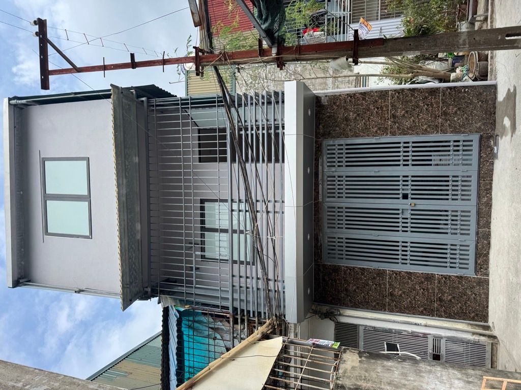 Bán nhà Định Công Thượng - diện tích 28m2 3 tầng - nhà đẹp hiếm có - giá 2,8 tỷ