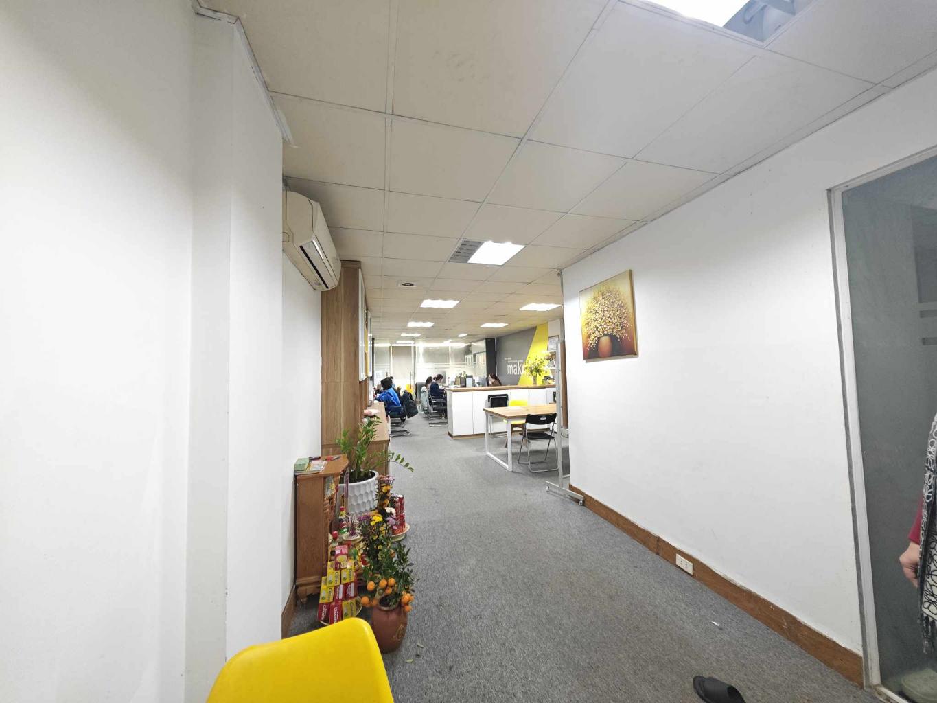 Bán nhà Vũ Tông Phan - diện tích 82m2 10 tầng - Mặt trước phố - giá 45 tỷ