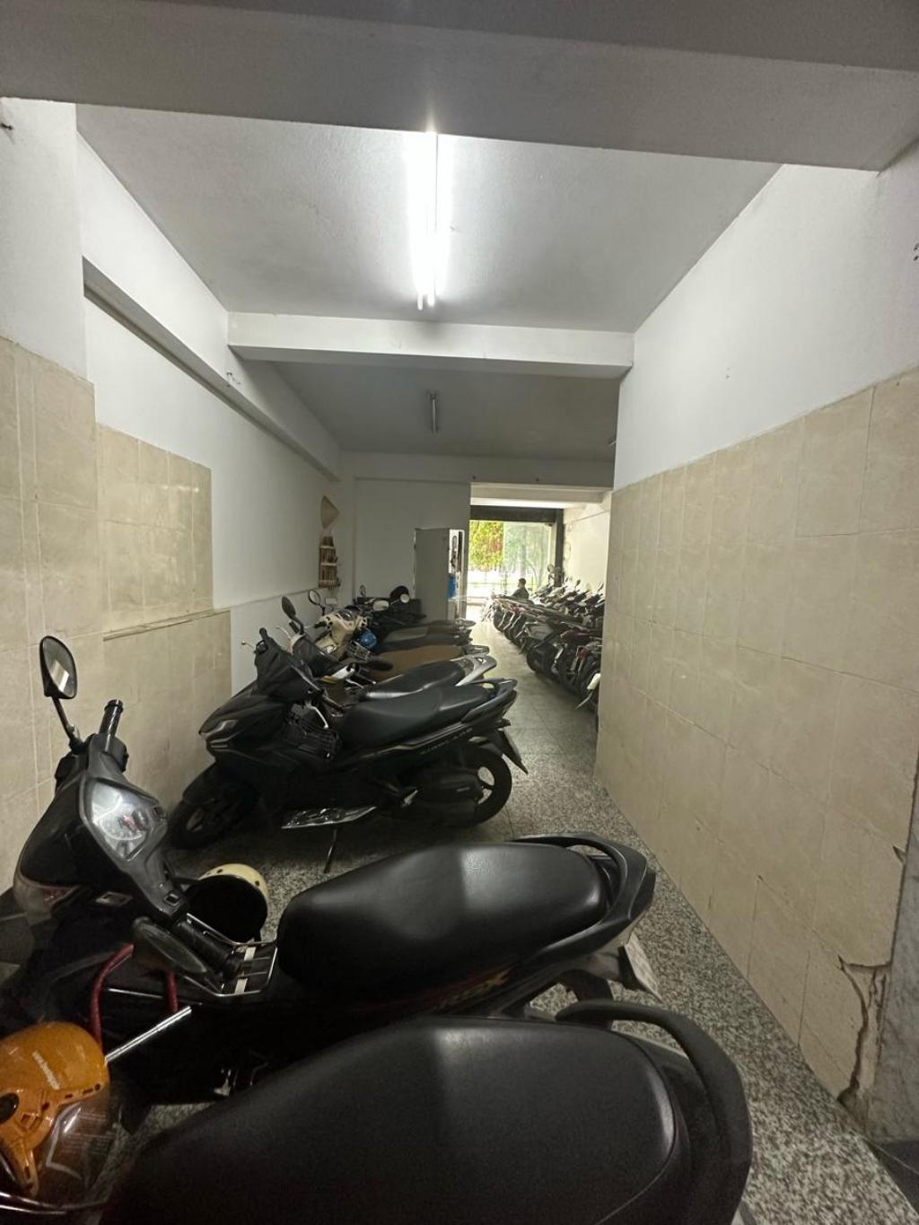 Bán nhà Vũ Tông Phan - diện tích 82m2 10 tầng - Mặt trước phố - giá 45 tỷ