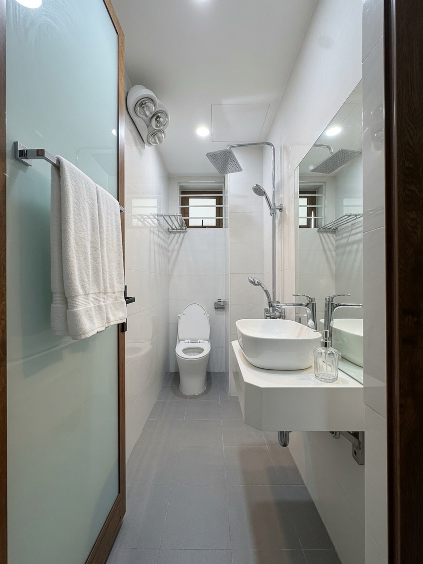 Bán nhà Đồng Tầu - diện tích 53m2 7 tầng - Sổ đỏ chính chủ - giá 4,1 tỷ