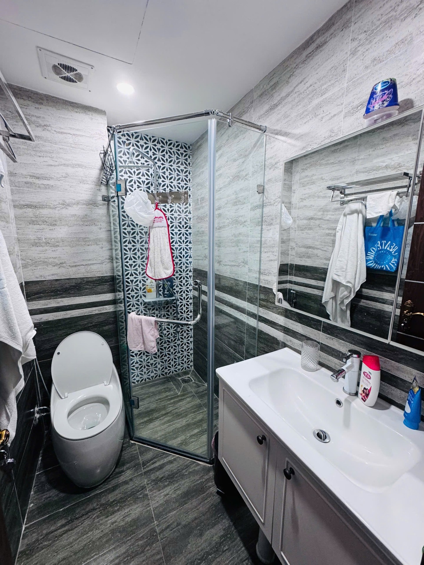 Bán nhà Võ Thị Sáu - diện tích 40m2 7 tầng - ô tô tránh - giá 22,5 tỷ