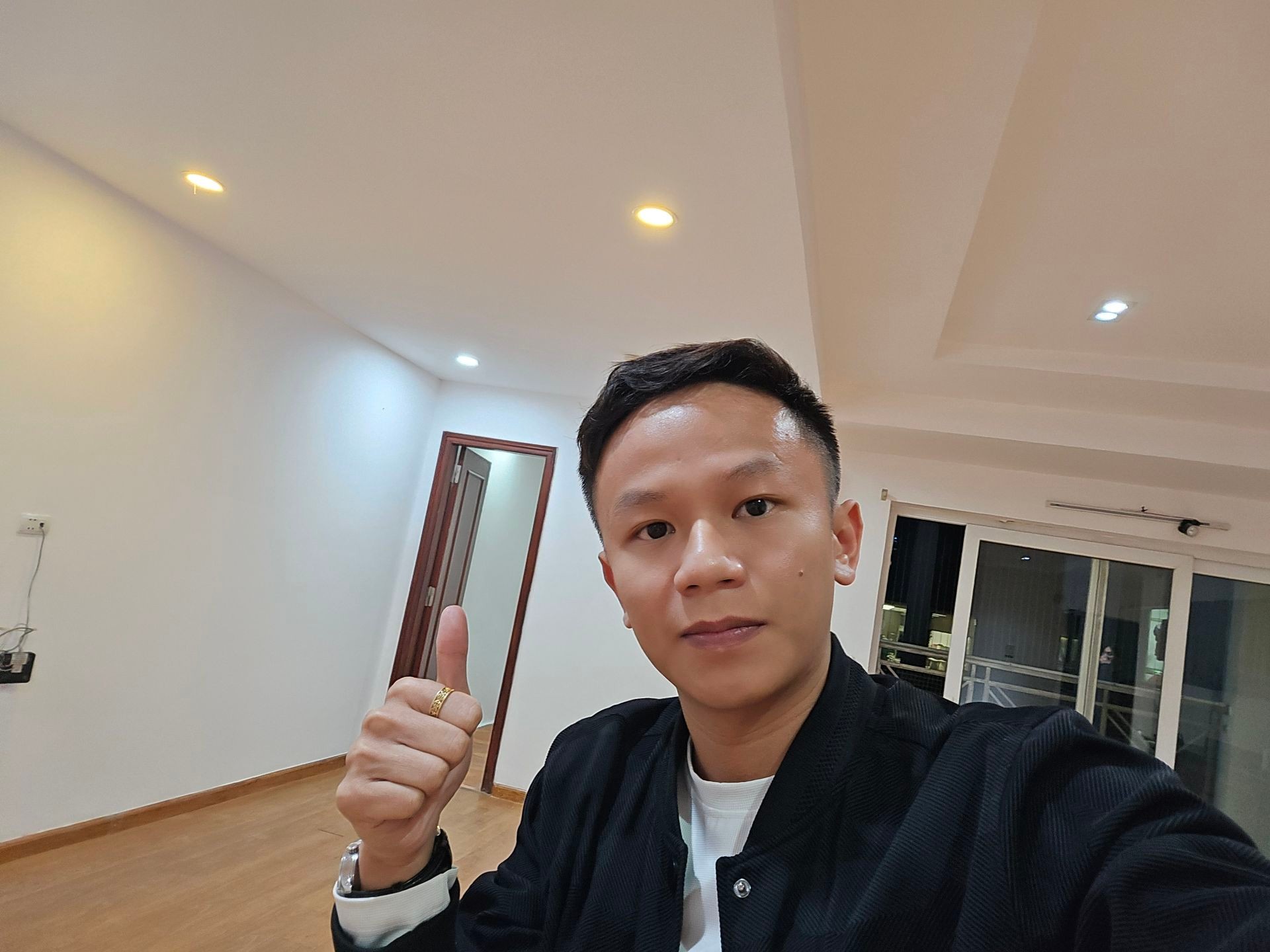 Bán nhà Bạch Mai - diện tích 178m2 6 tầng - Lô góc - giá 8,3 tỷ