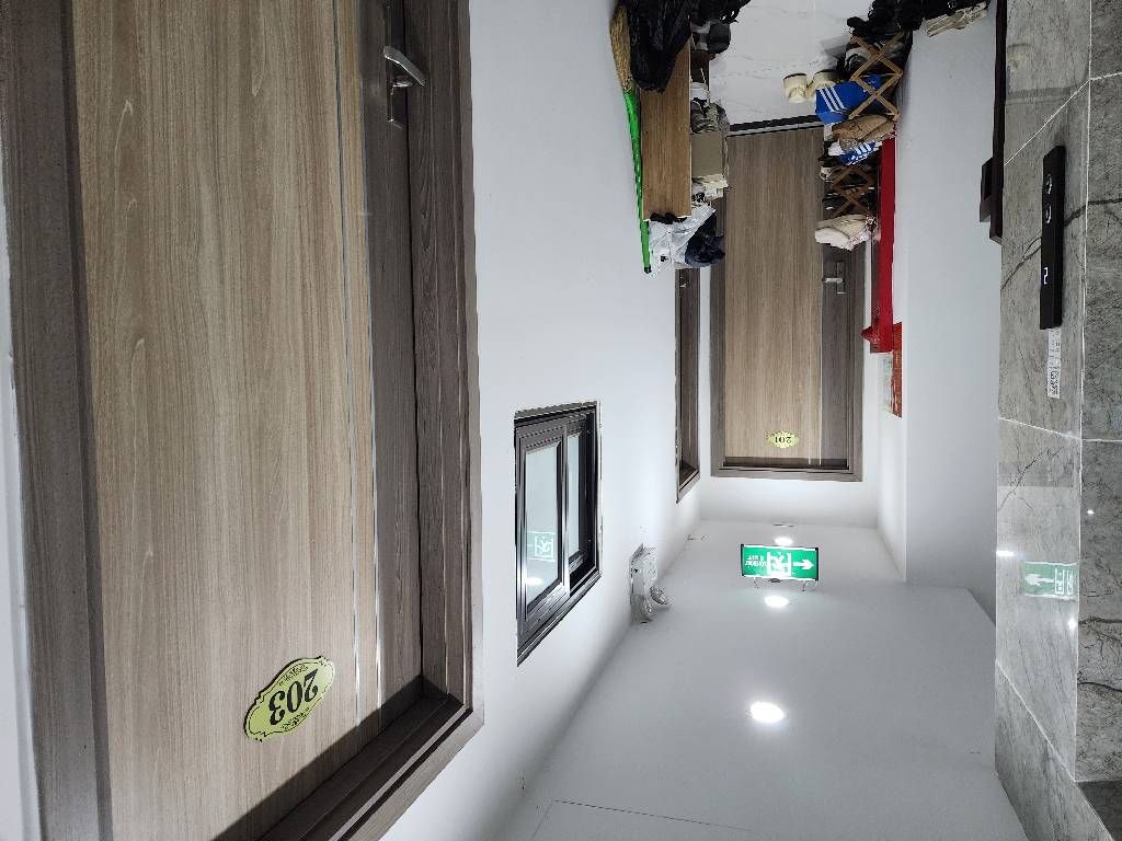 Bán nhà Tam Trinh - diện tích 95m2 7 tầng - ô tô tránh - giá 27,9 tỷ