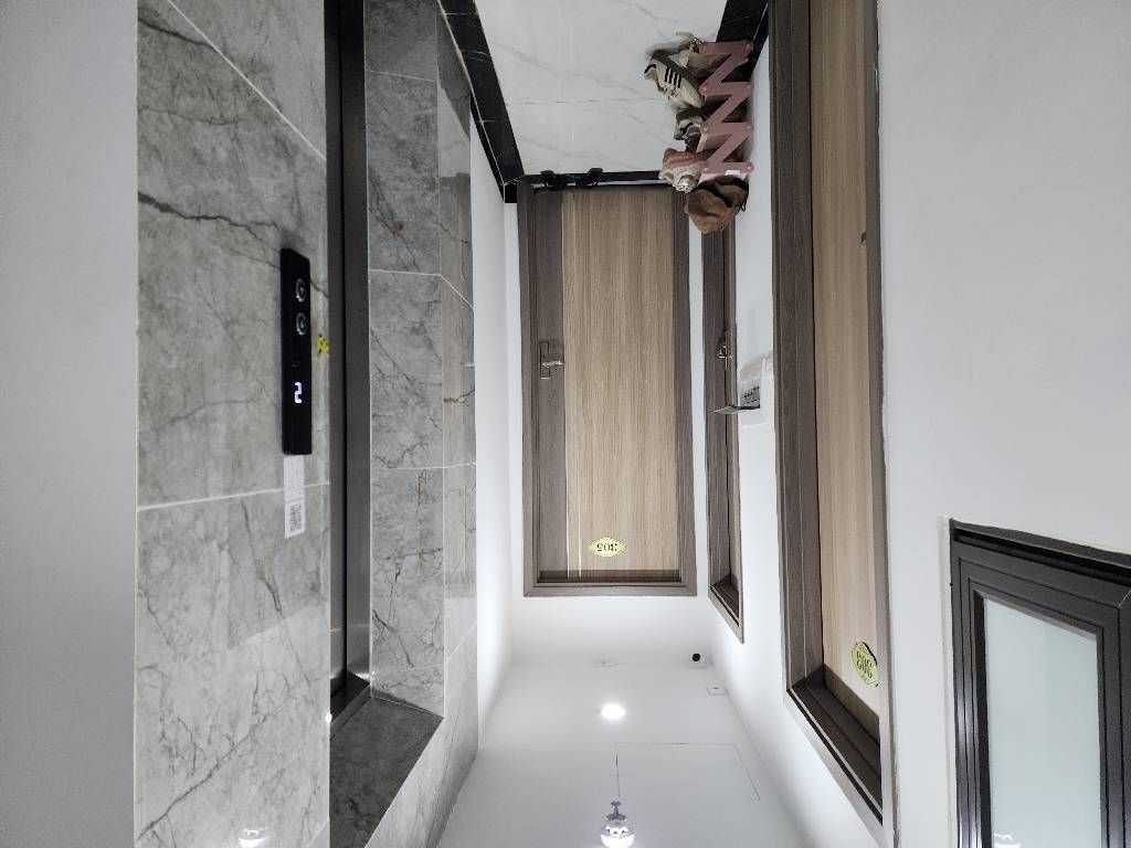 Bán nhà Tam Trinh - diện tích 95m2 7 tầng - ô tô tránh - giá 27,9 tỷ