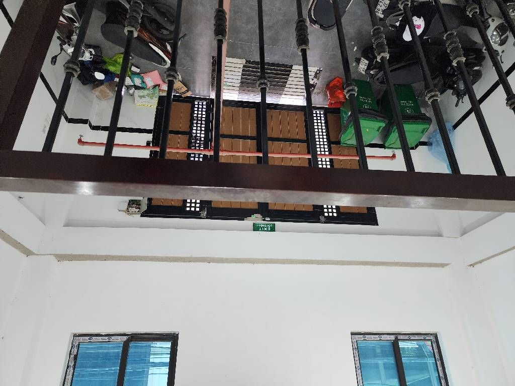 Bán nhà Tam Trinh - diện tích 95m2 7 tầng - ô tô tránh - giá 27,9 tỷ