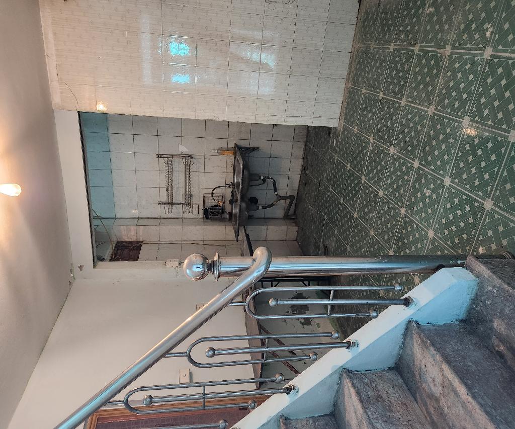 Bán nhà Giải Phóng - diện tích 72m2 2 tầng - Mặt ngõ ô tô tránh - giá 3,65 tỷ