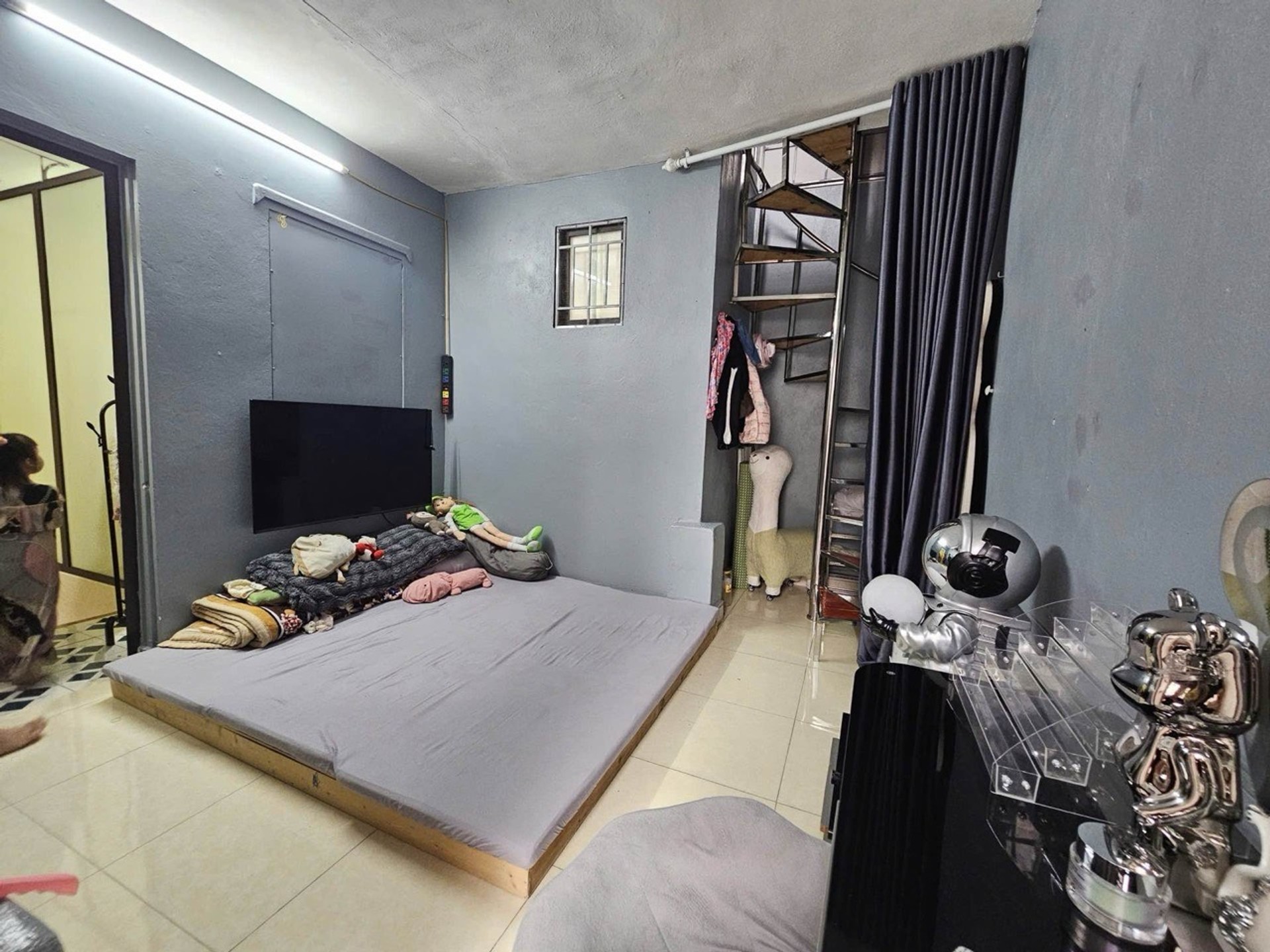 Bán nhà Đông Thiên - diện tích 23m2 4 tầng - Nhà đẹp hiếm có - giá 4,8 tỷ