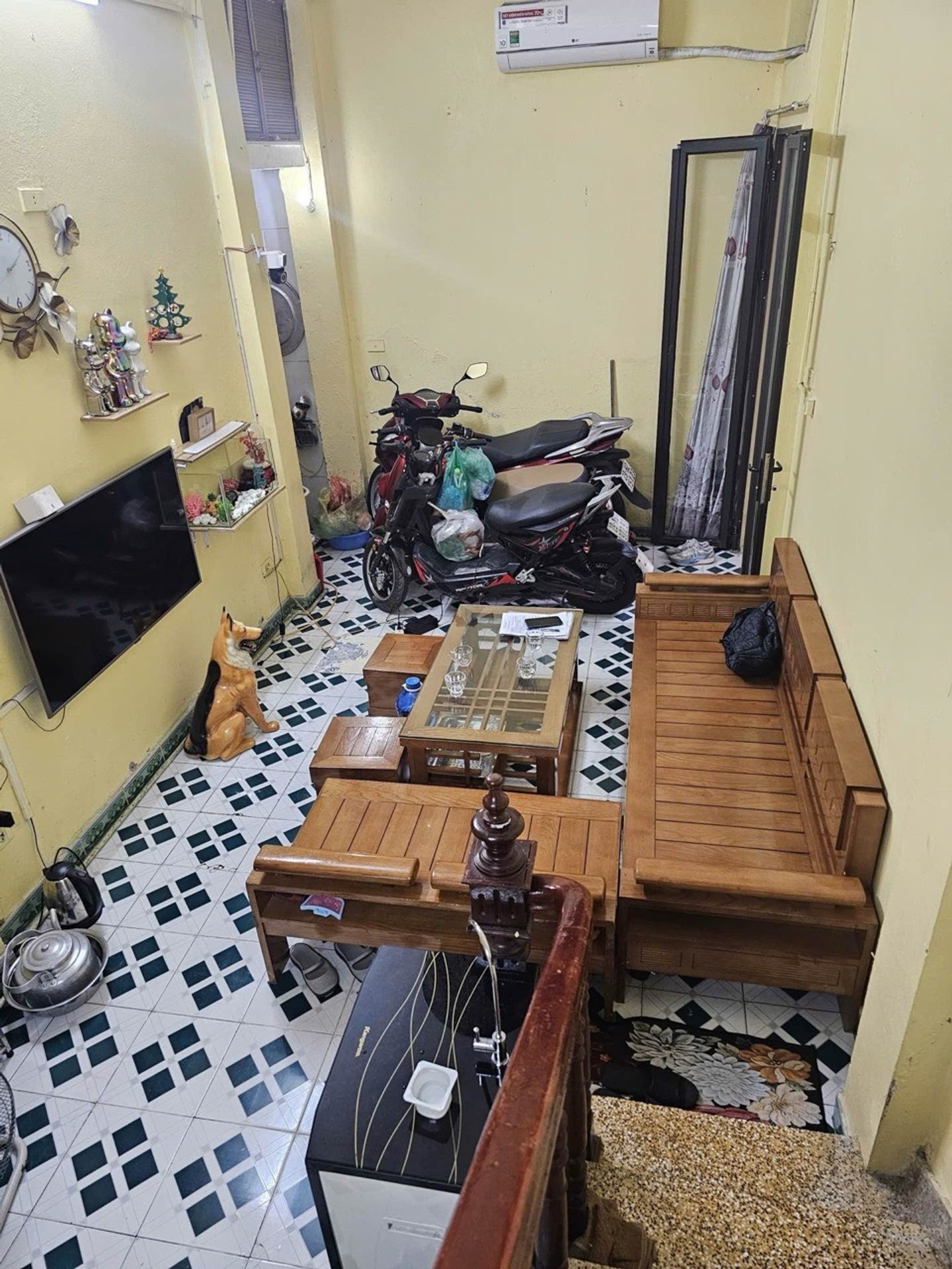 Bán nhà Đông Thiên - diện tích 23m2 4 tầng - Nhà đẹp hiếm có - giá 4,8 tỷ