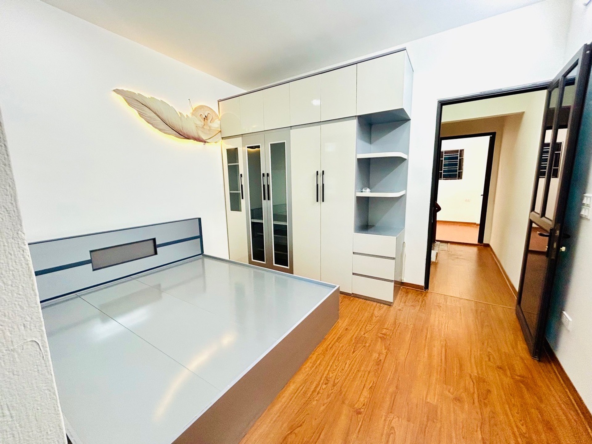 Bán nhà Hoàng Mai - diện tích 43m2 4 tầng - Nhà đẹp đủ công năng - giá 8,2 tỷ